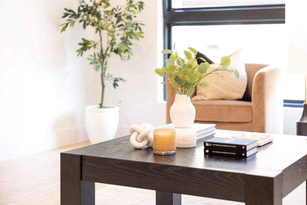 103 JEWETT AVE Unit: 2