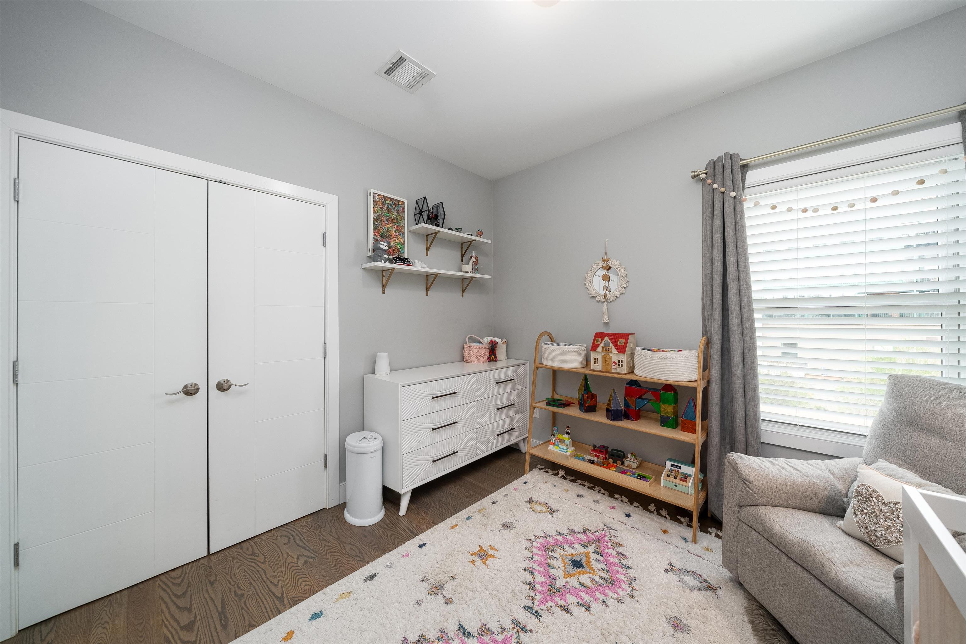 112 WEBSTER AVE Unit: 2