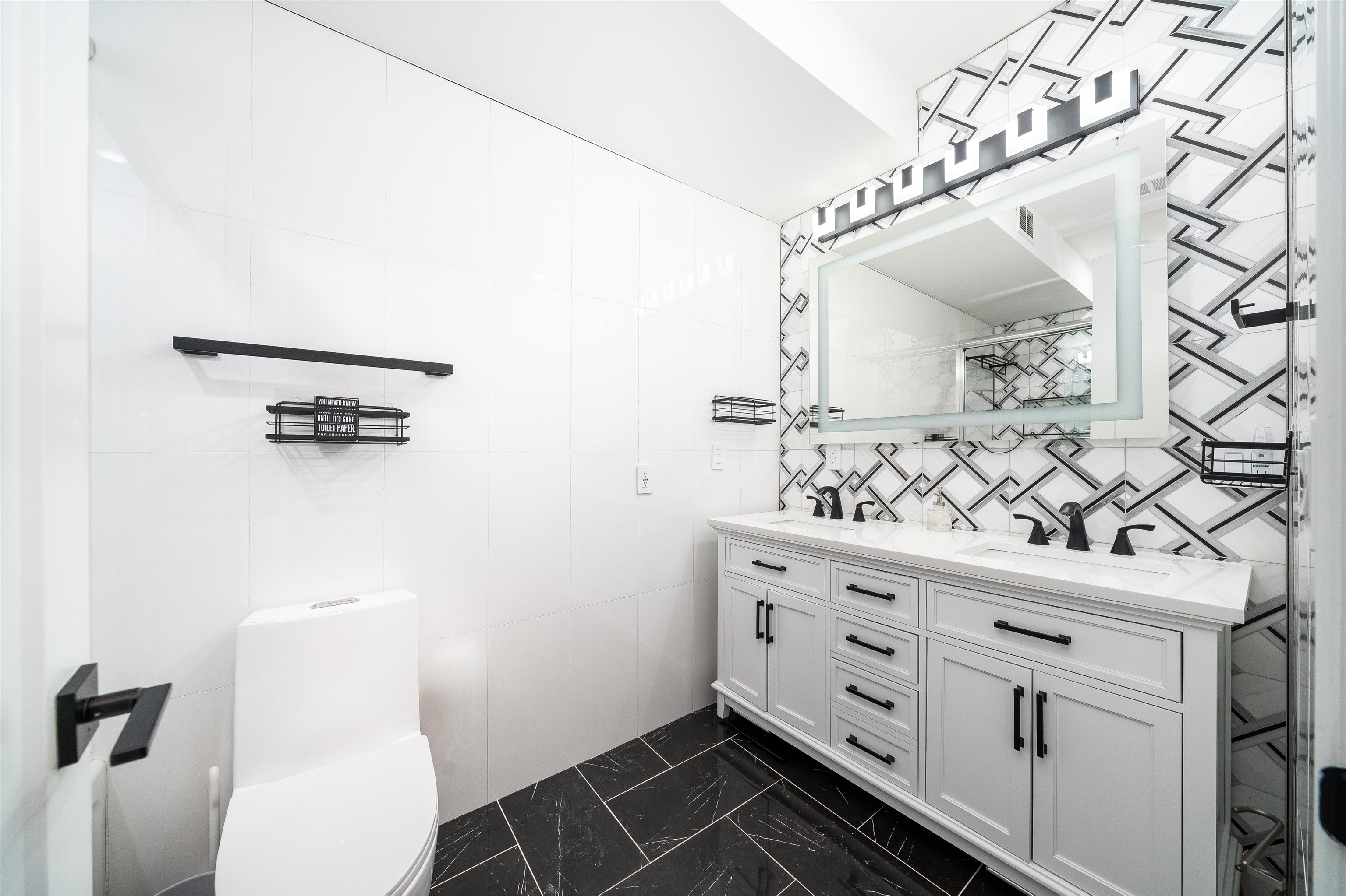 366 NEW YORK AVE Unit: 1