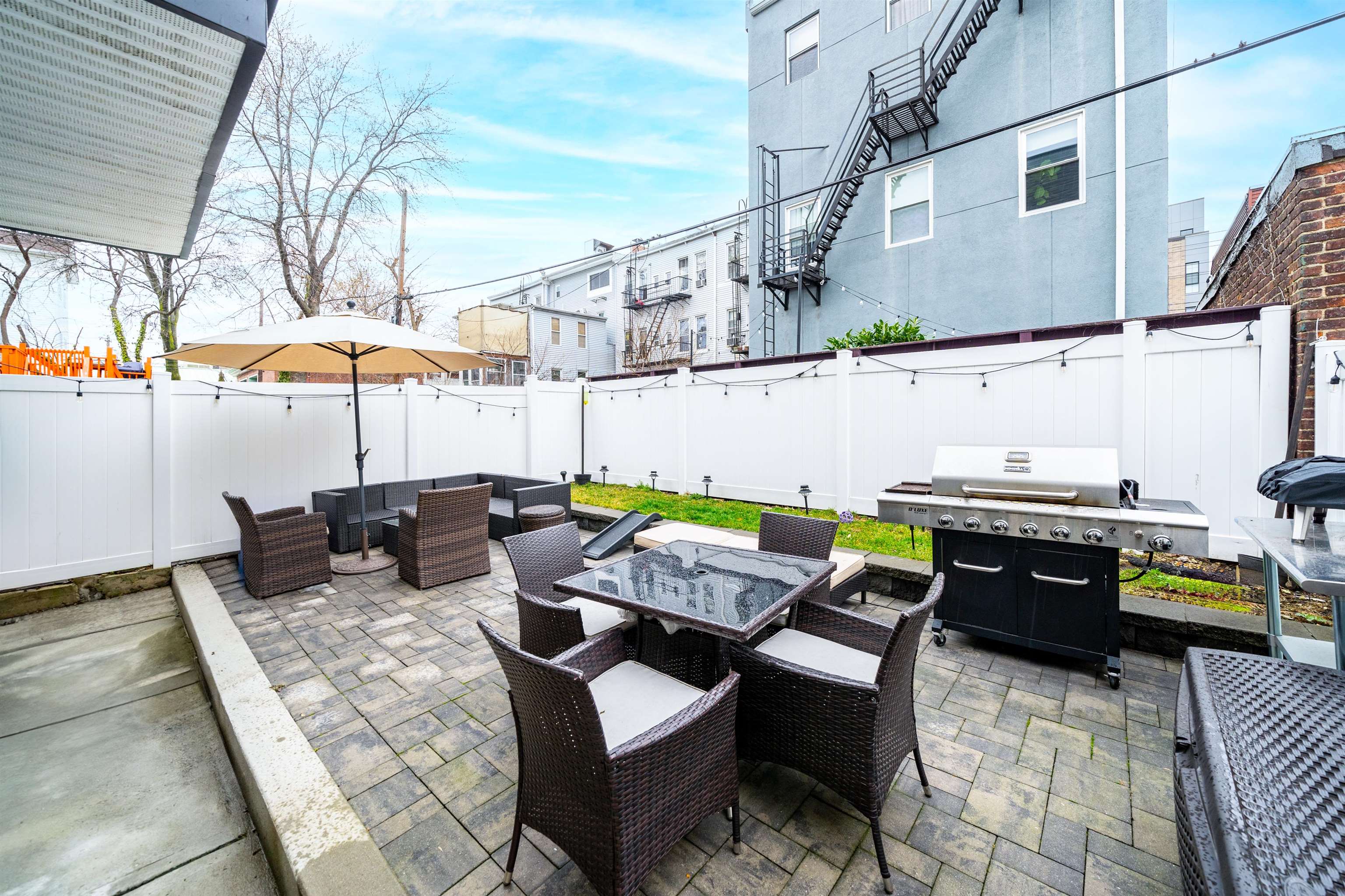 366 NEW YORK AVE Unit: 1