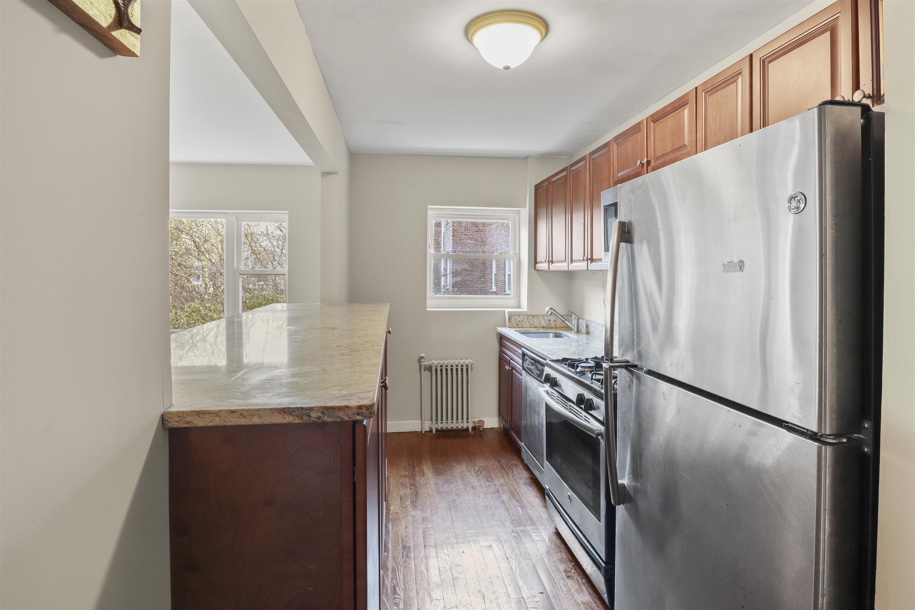 40 GLENWOOD AVE Unit: 2G