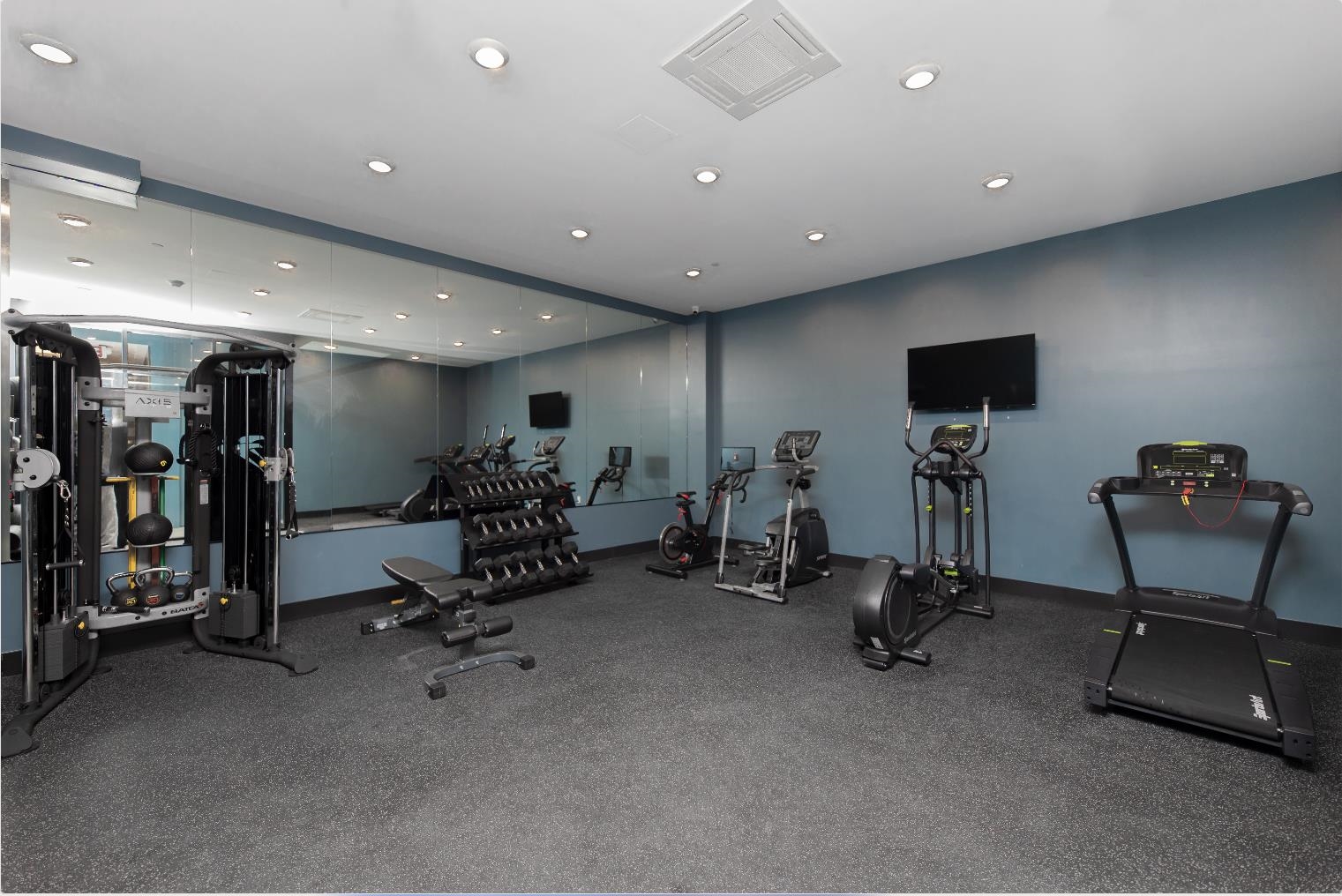 545 MARTIN LUTHER KING JR DR Unit: 208