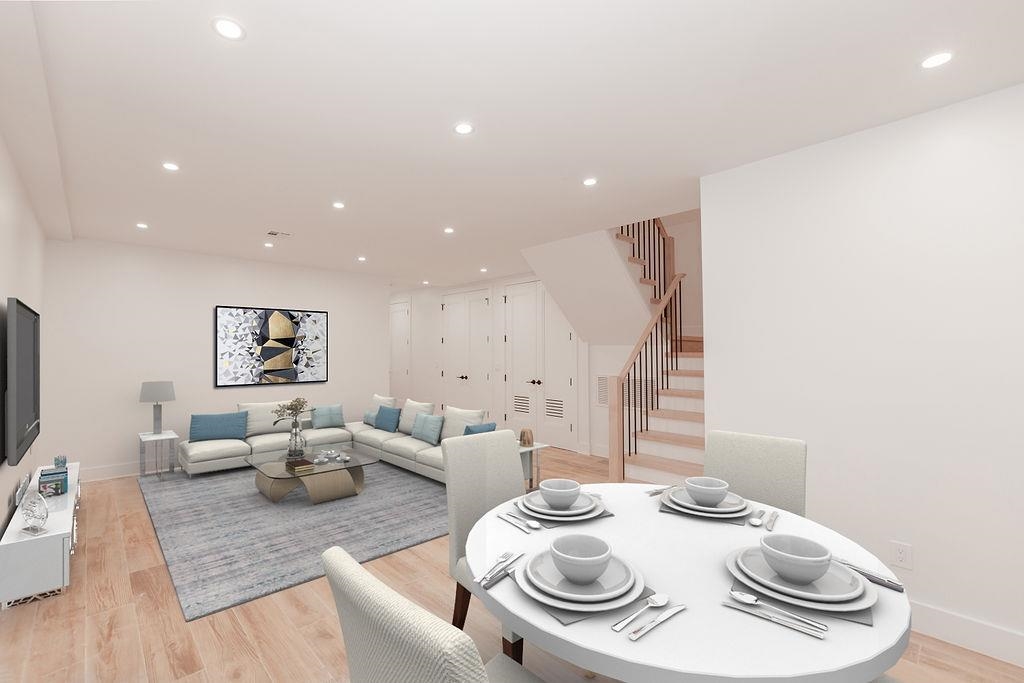 103 JEWETT AVE Unit: 1