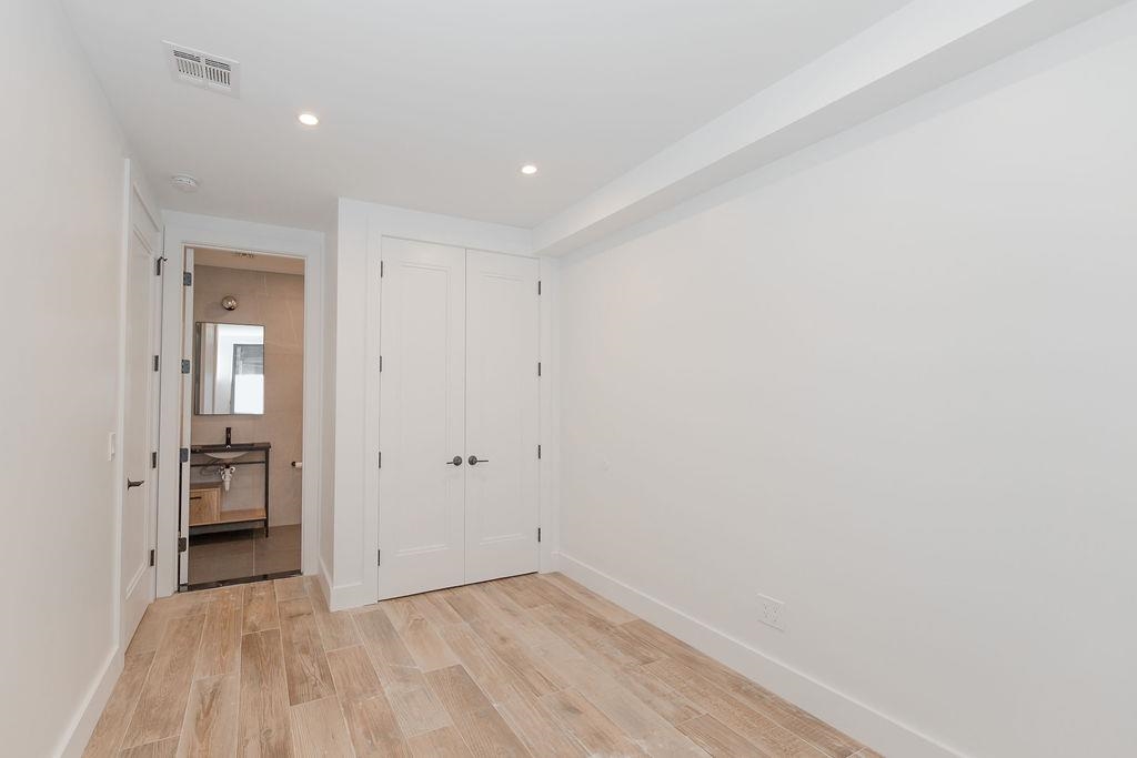 103 JEWETT AVE Unit: 1