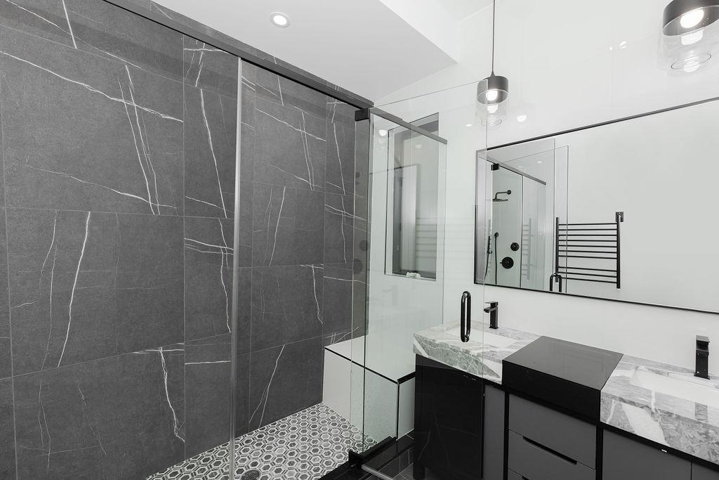 103 JEWETT AVE Unit: 1