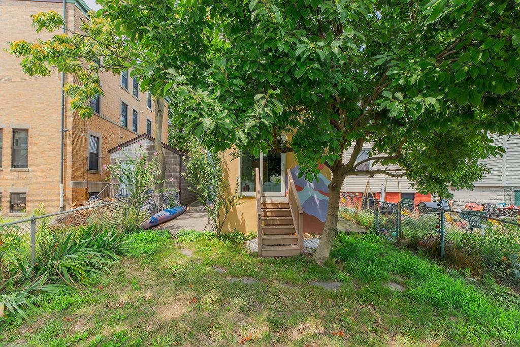 174 HANCOCK AVE Unit: 1