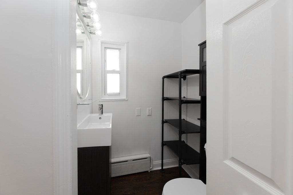 174 HANCOCK AVE Unit: 1