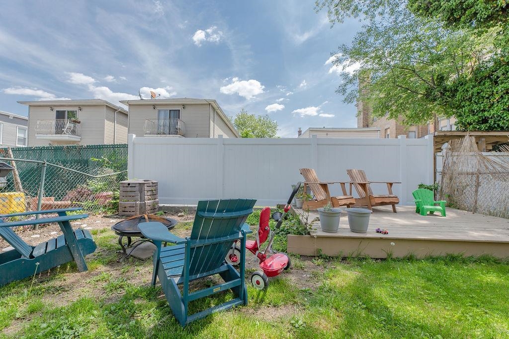 174 HANCOCK AVE Unit: 1