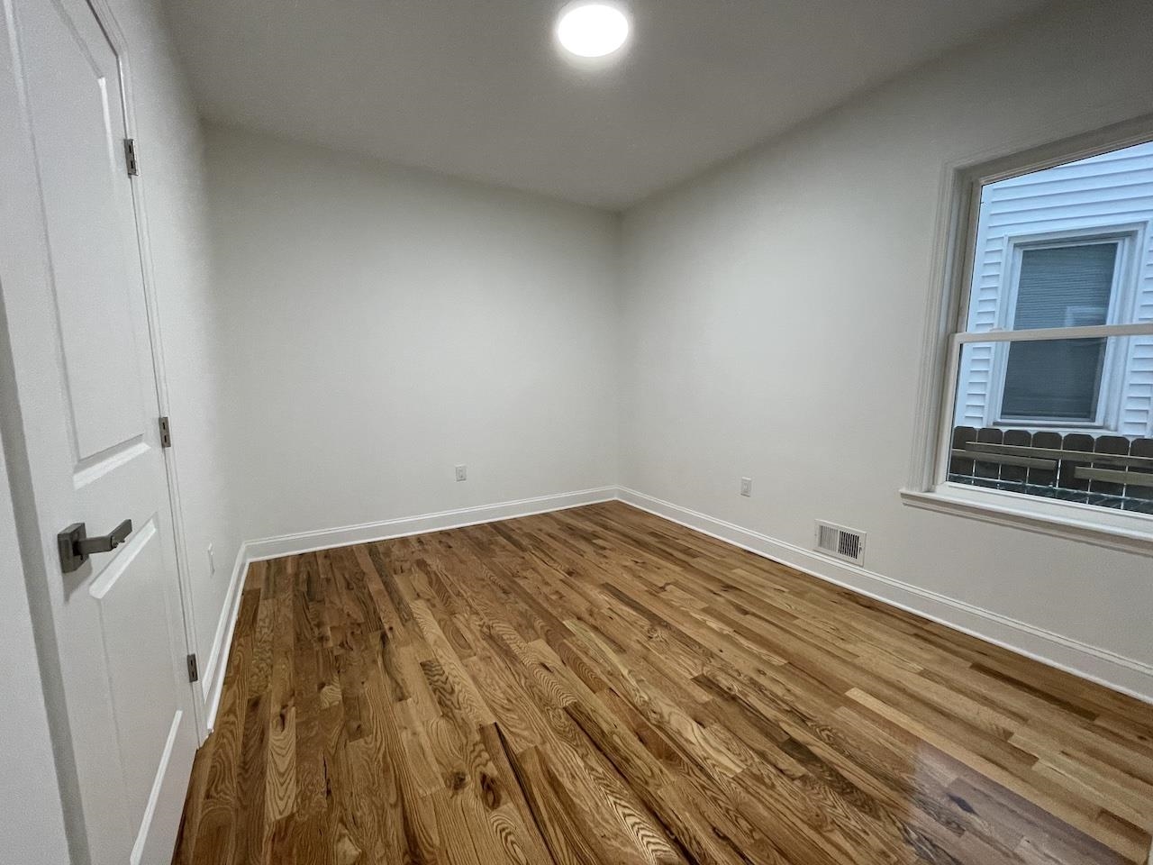 259 DUNCAN AVE Unit: 1