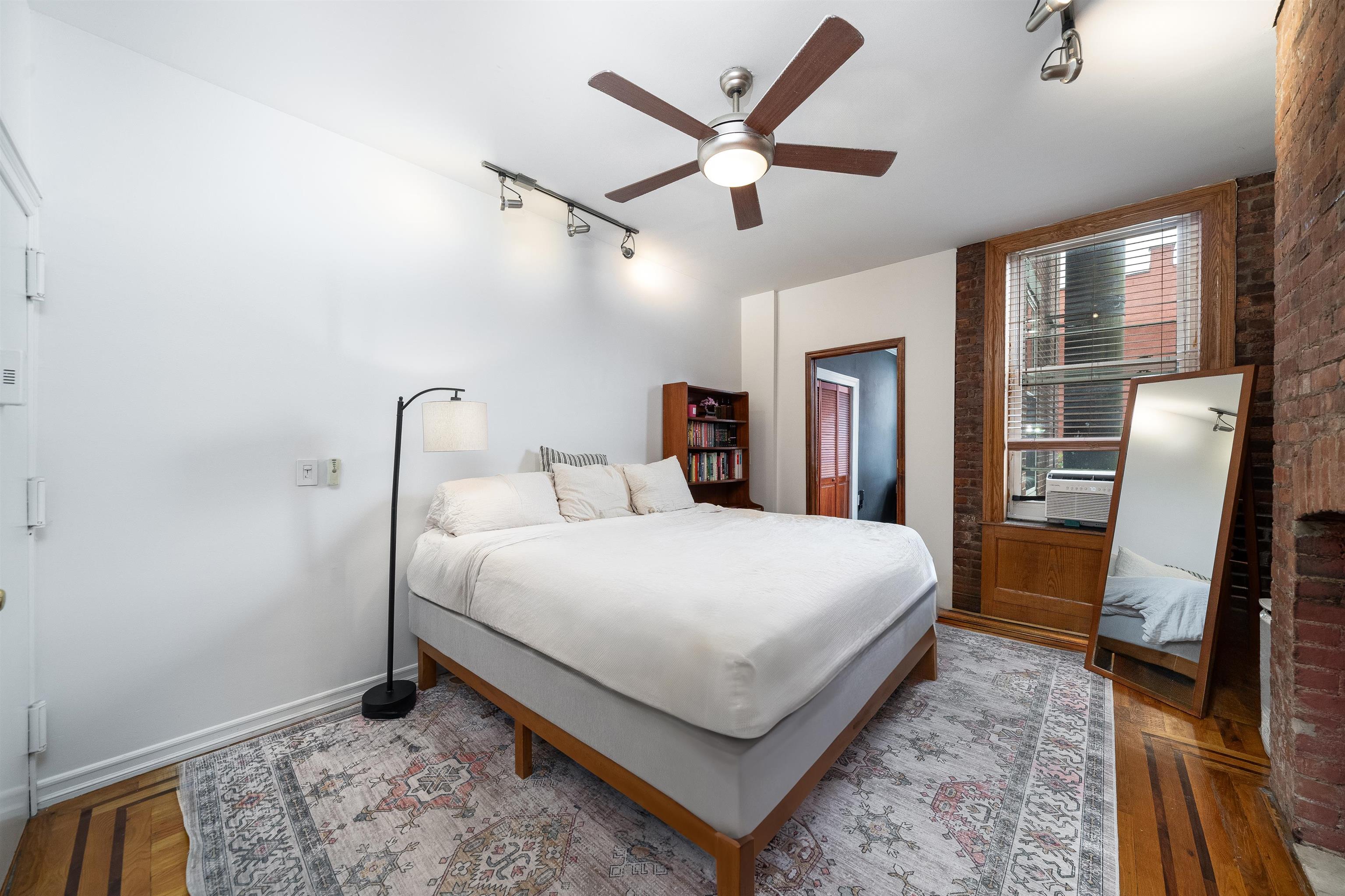 515 JERSEY AVE Unit: 5