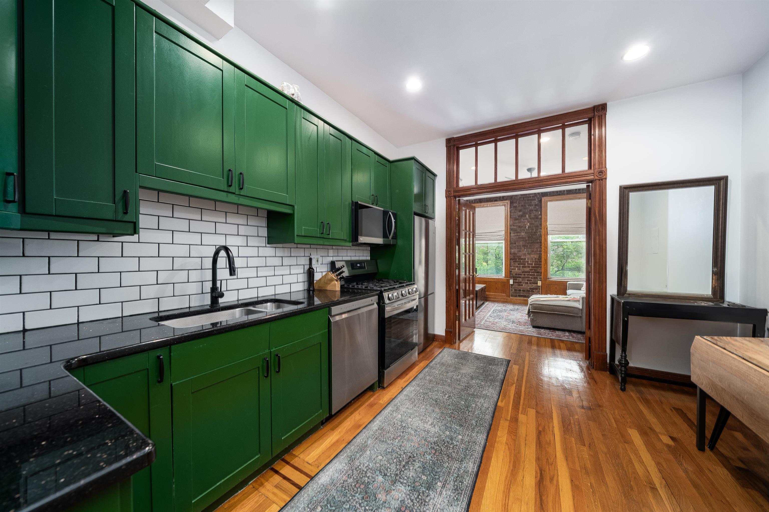 515 JERSEY AVE Unit: 5