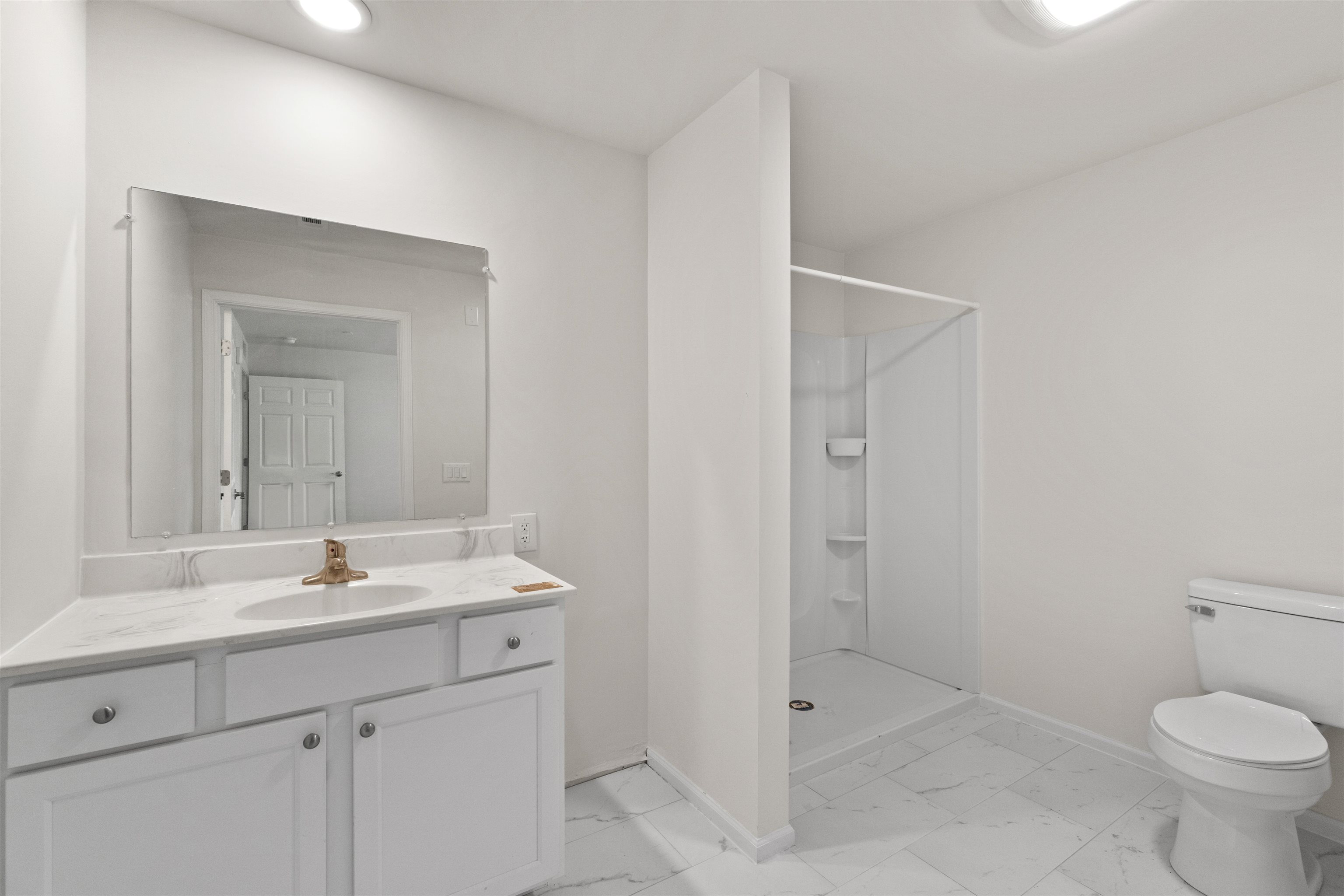 162-170 SOUTH ORANGE AVE Unit: 206