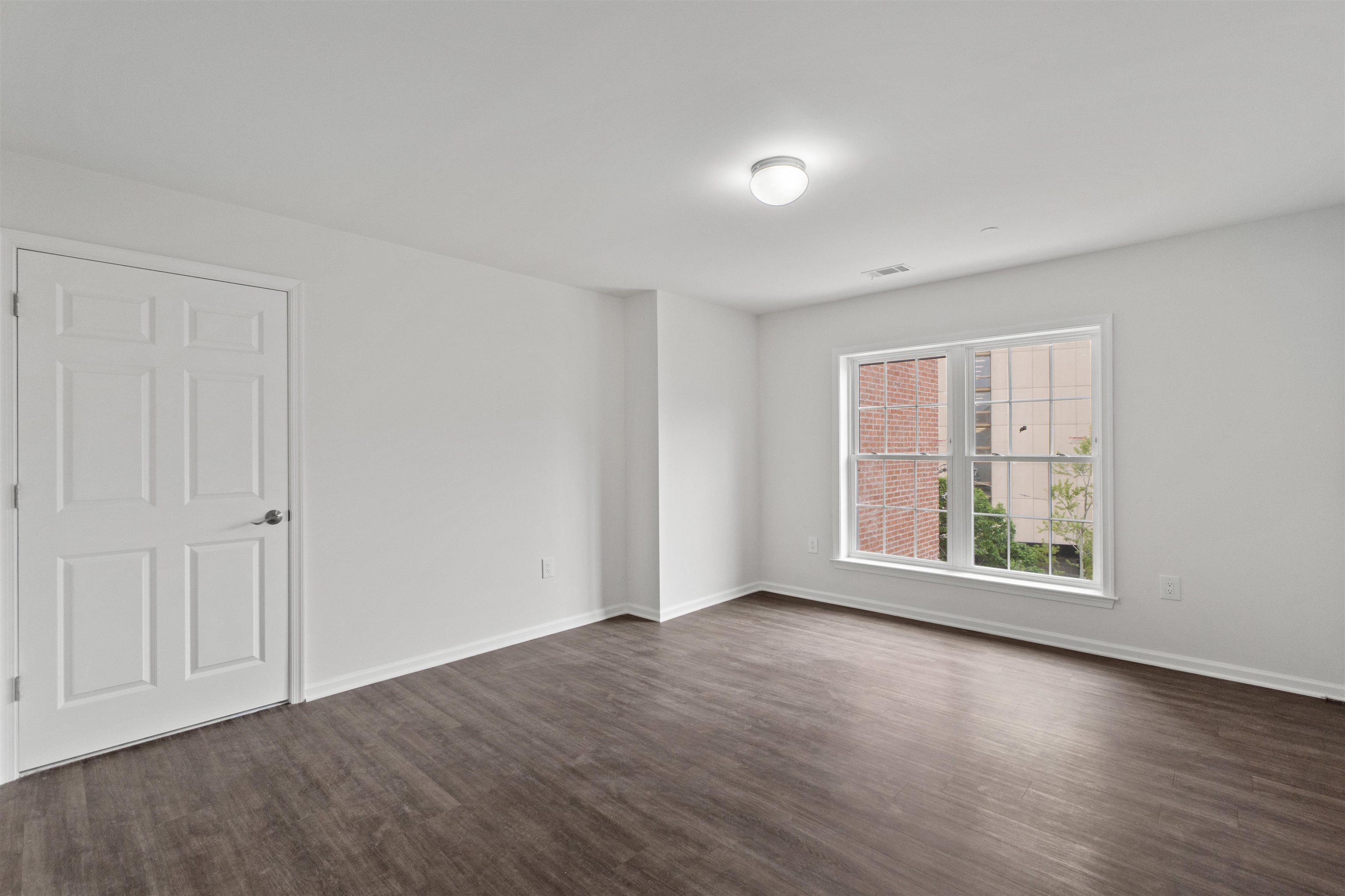 162-170 SOUTH ORANGE AVE Unit: 206