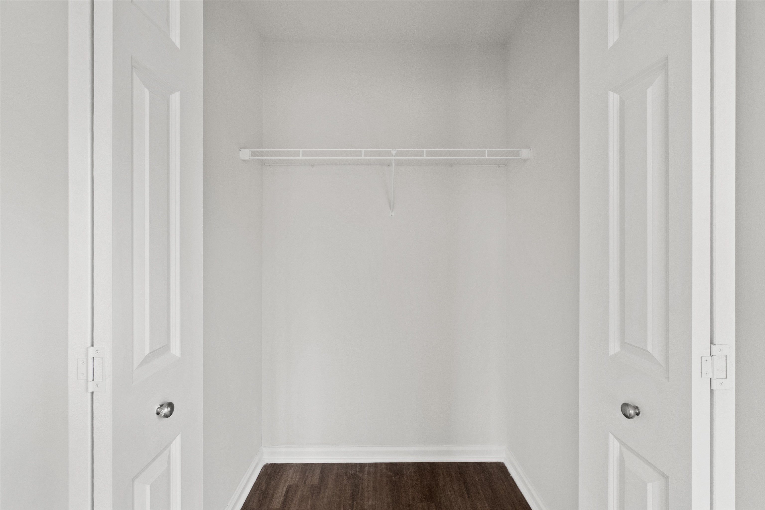 162-170 SOUTH ORANGE AVE Unit: 206