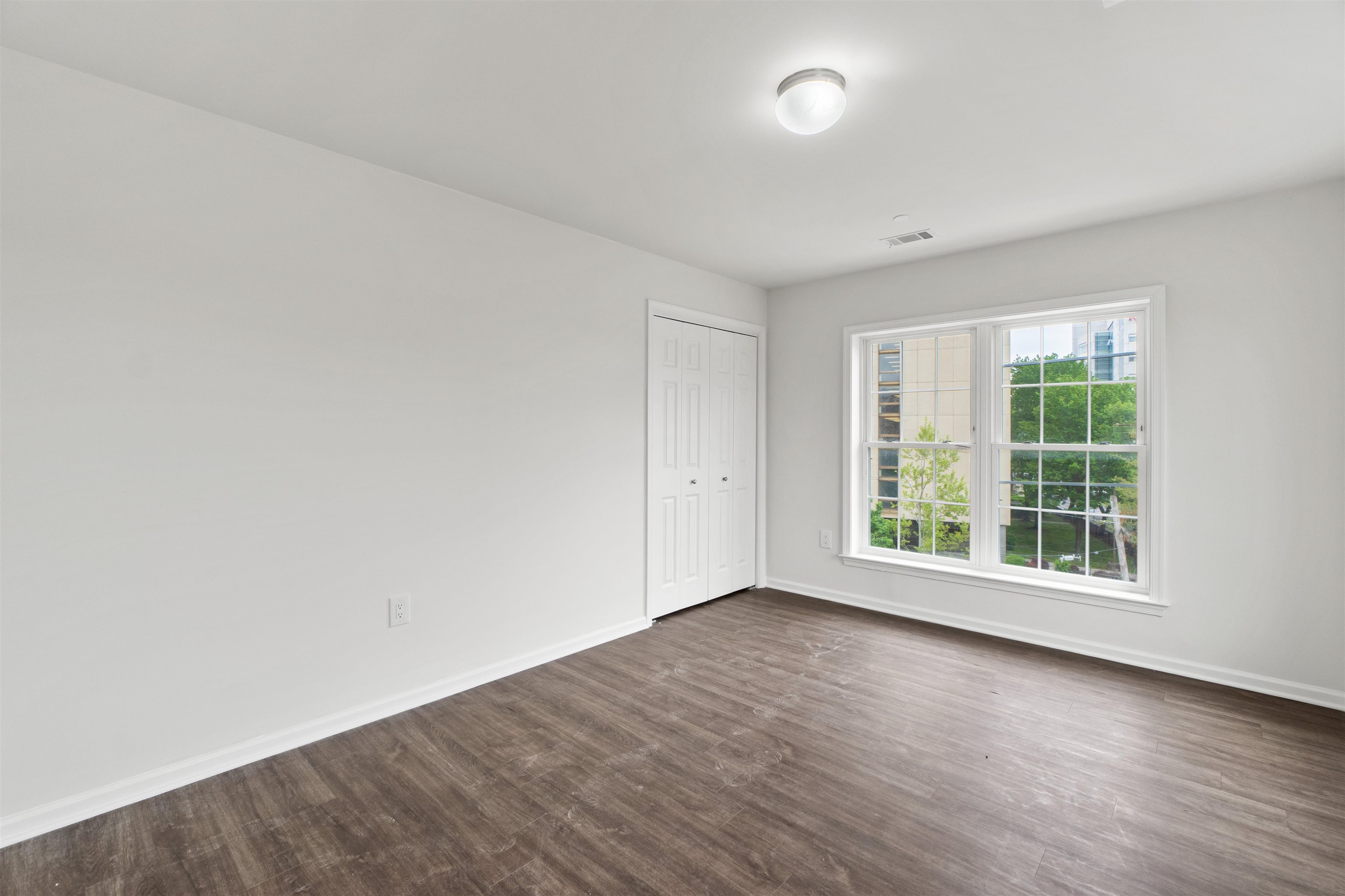 162-170 SOUTH ORANGE AVE Unit: 206