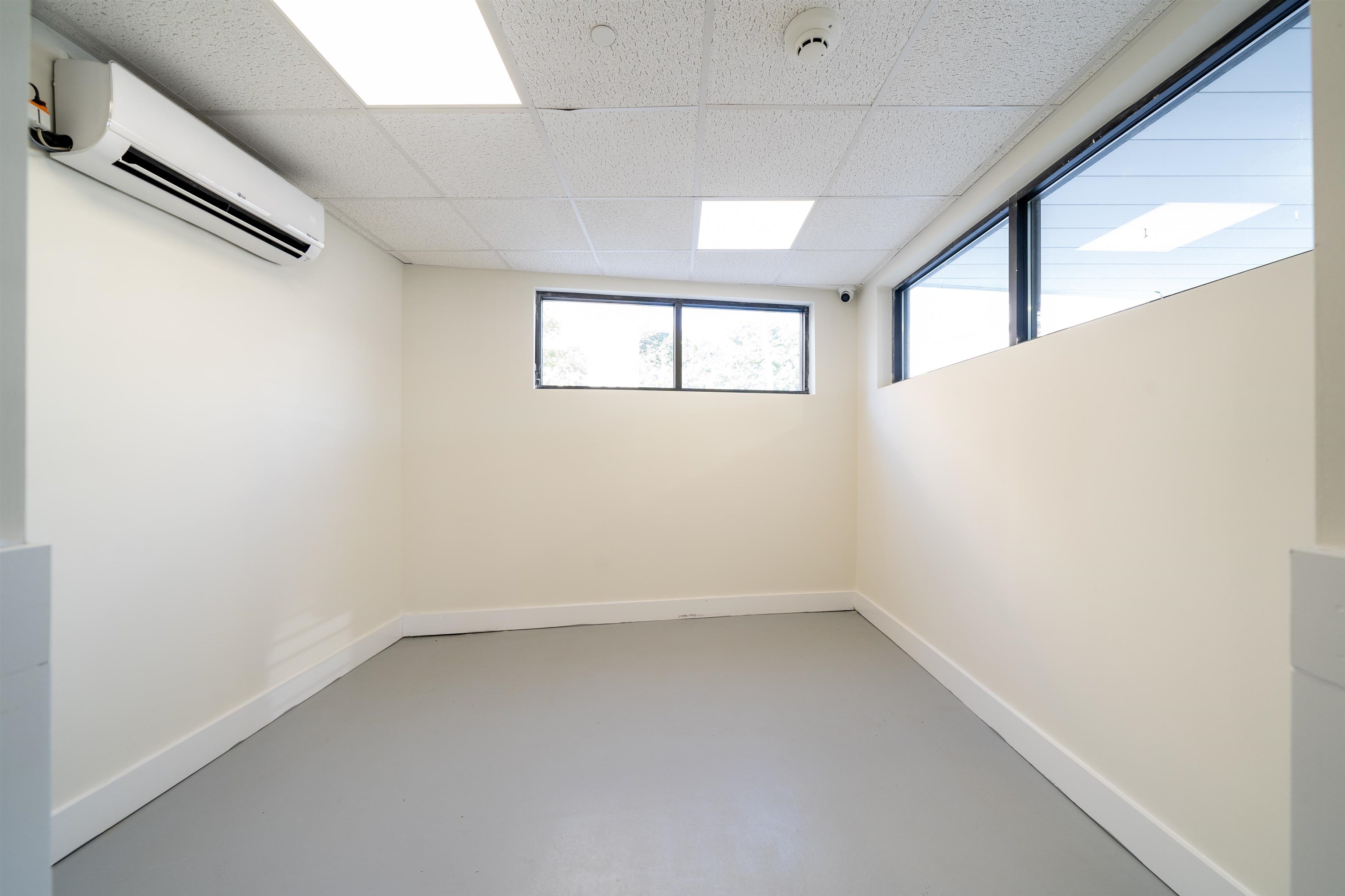 162-170 SOUTH ORANGE AVE Unit: 206