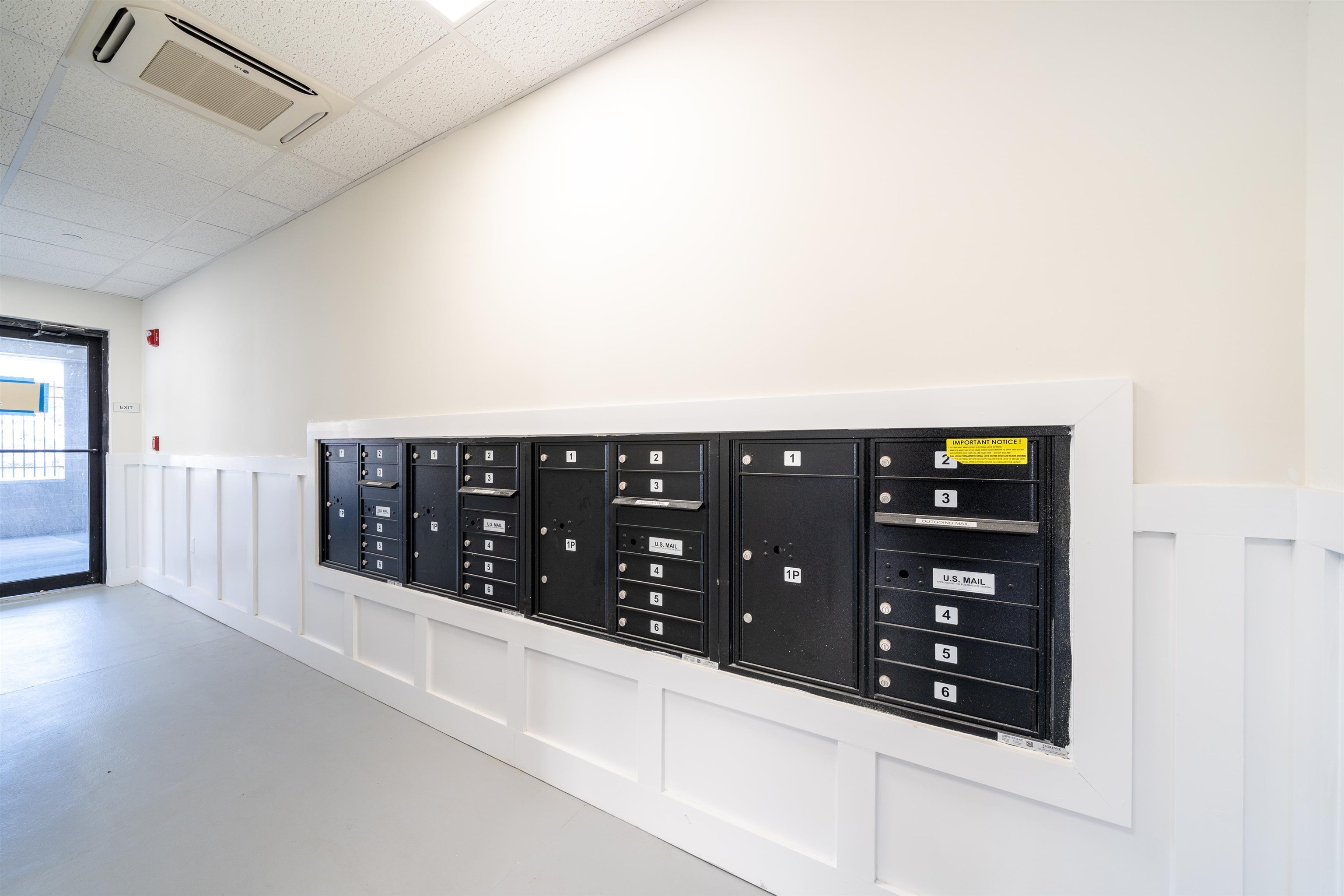 162-170 SOUTH ORANGE AVE Unit: 206