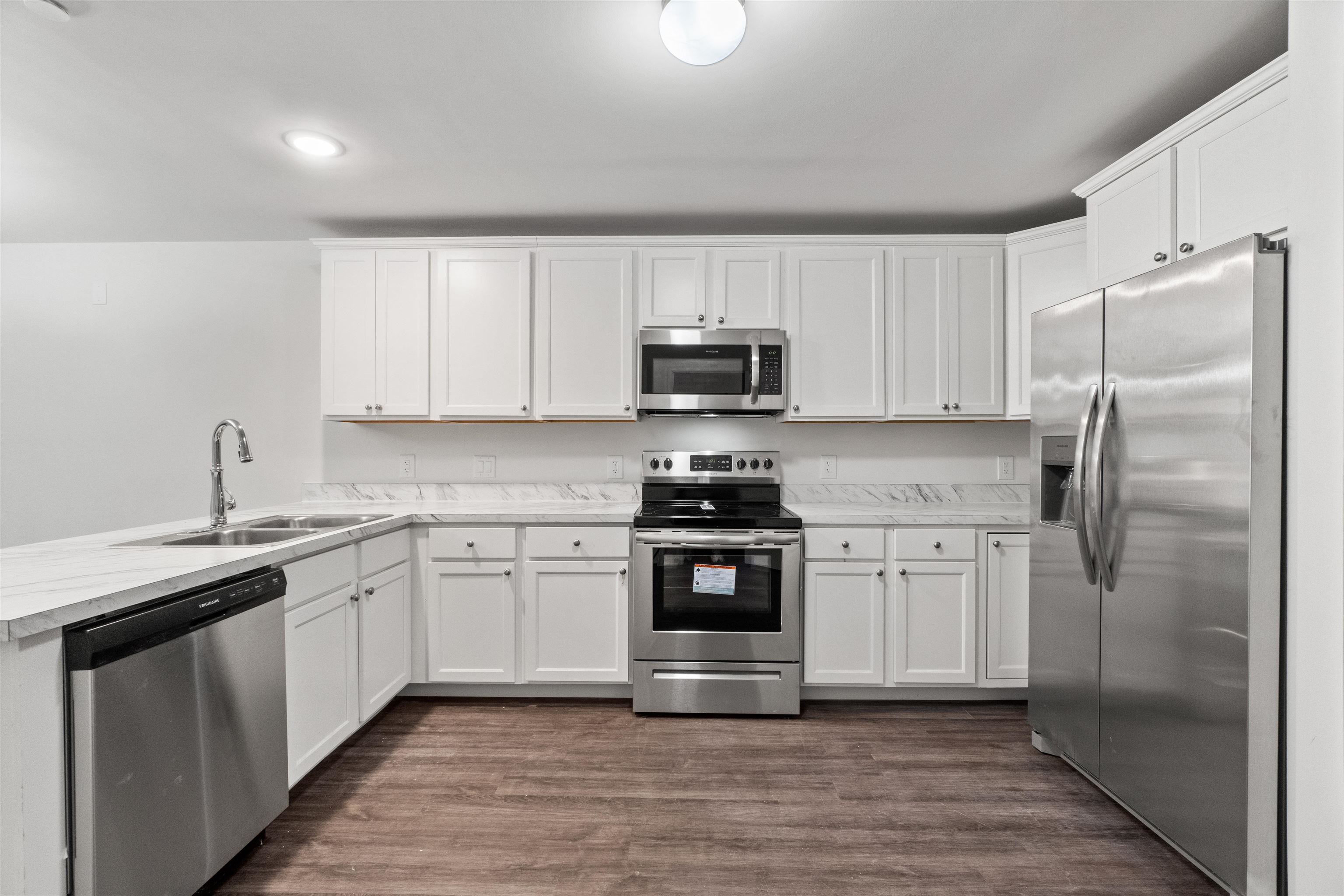 162-170 SOUTH ORANGE AVE Unit: 206