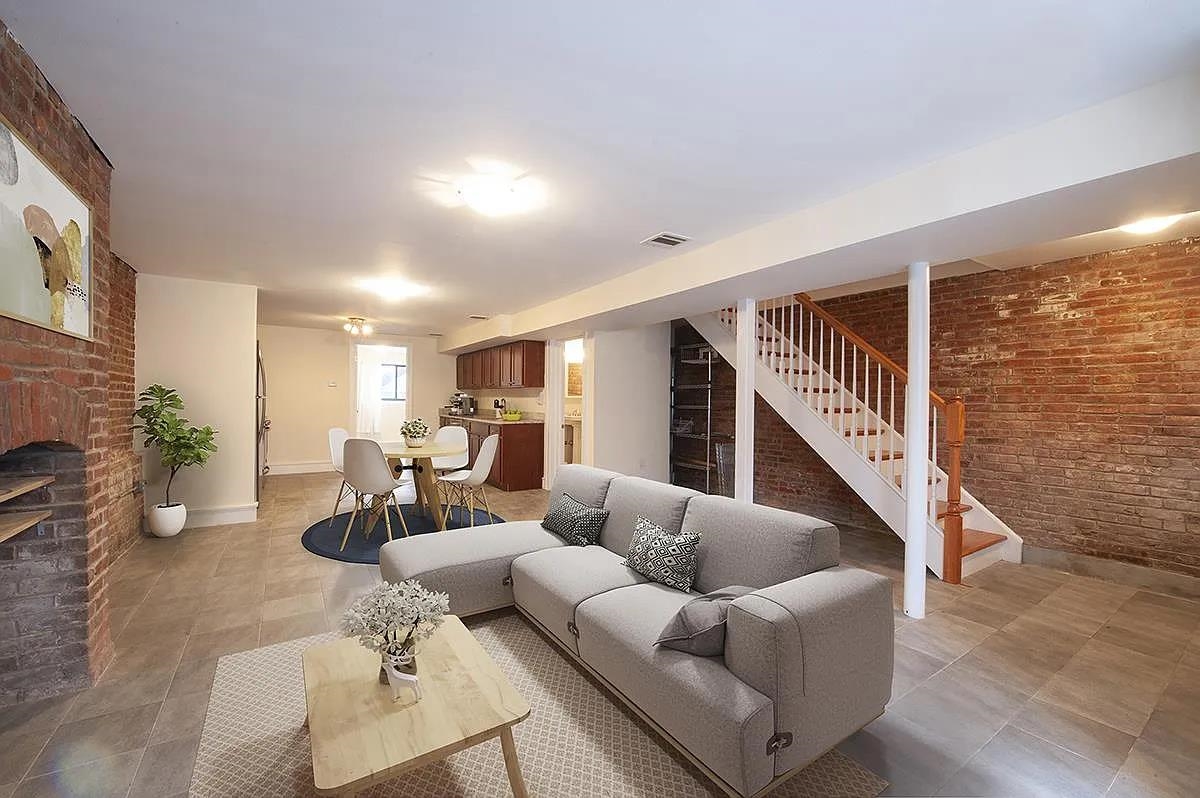 414 OGDEN AVE Unit: 1