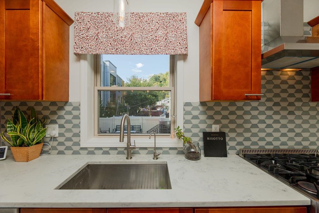 20 WEST 19TH ST Unit: 4A