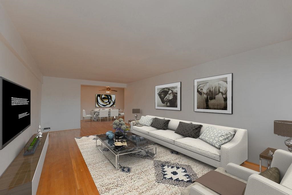 70 WEST 32ND ST Unit: 3E