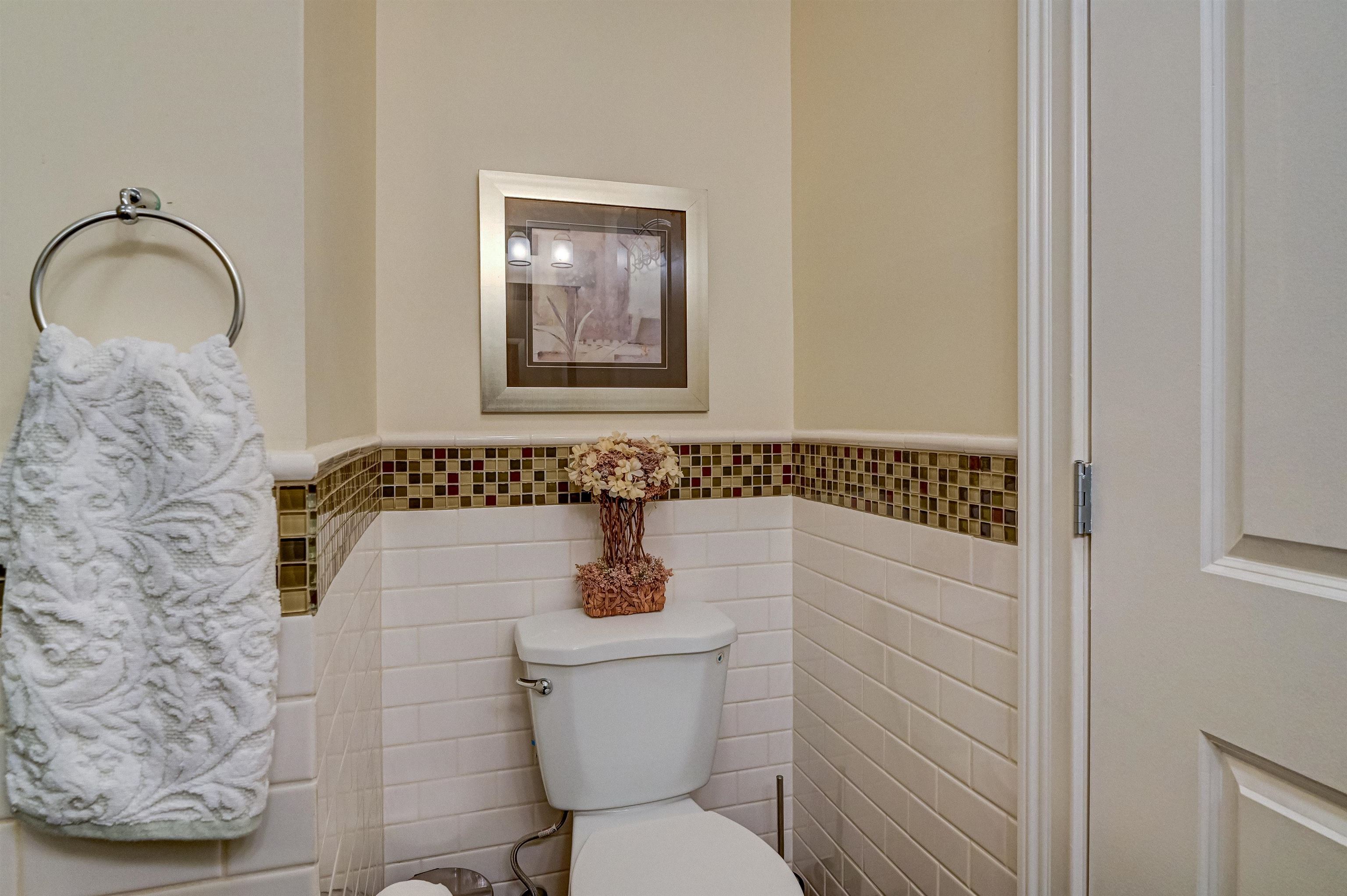 151 AVENUE C Unit: 301