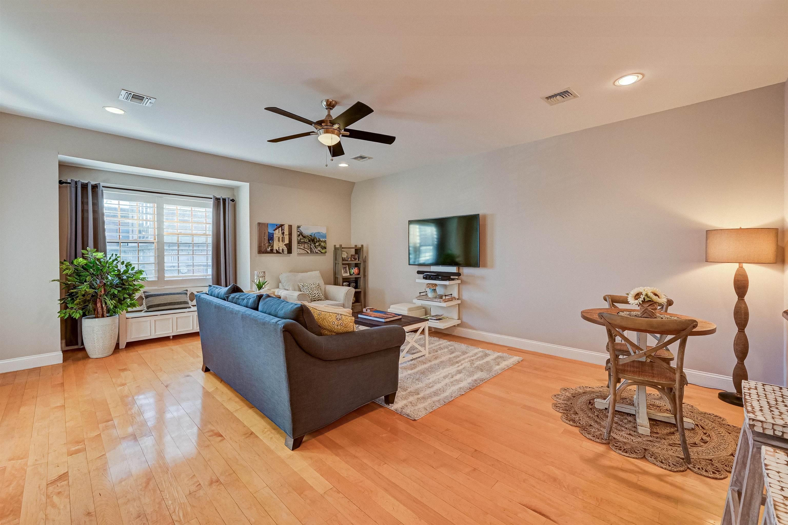 151 AVENUE C Unit: 301