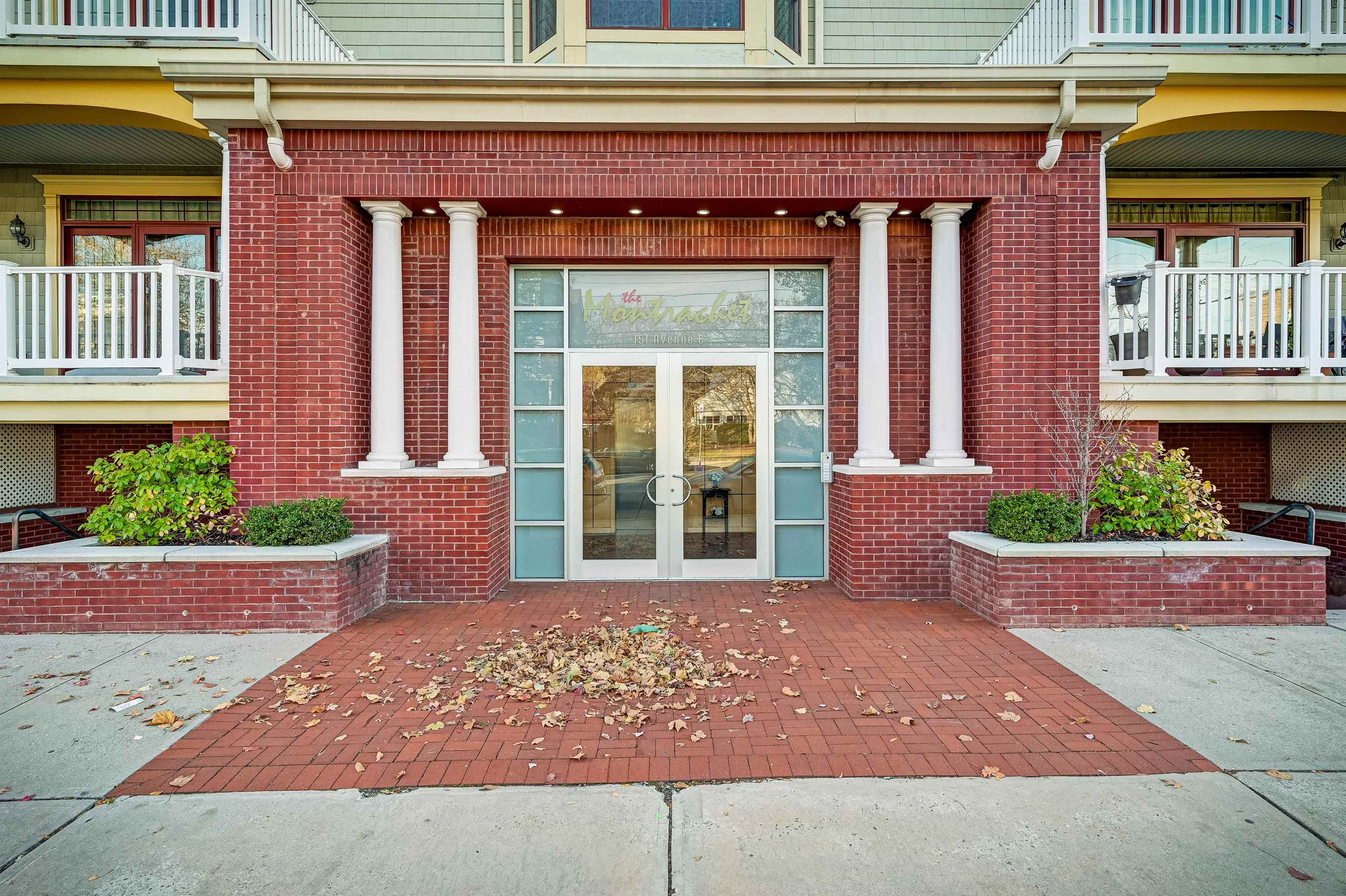 151 AVENUE C Unit: 301