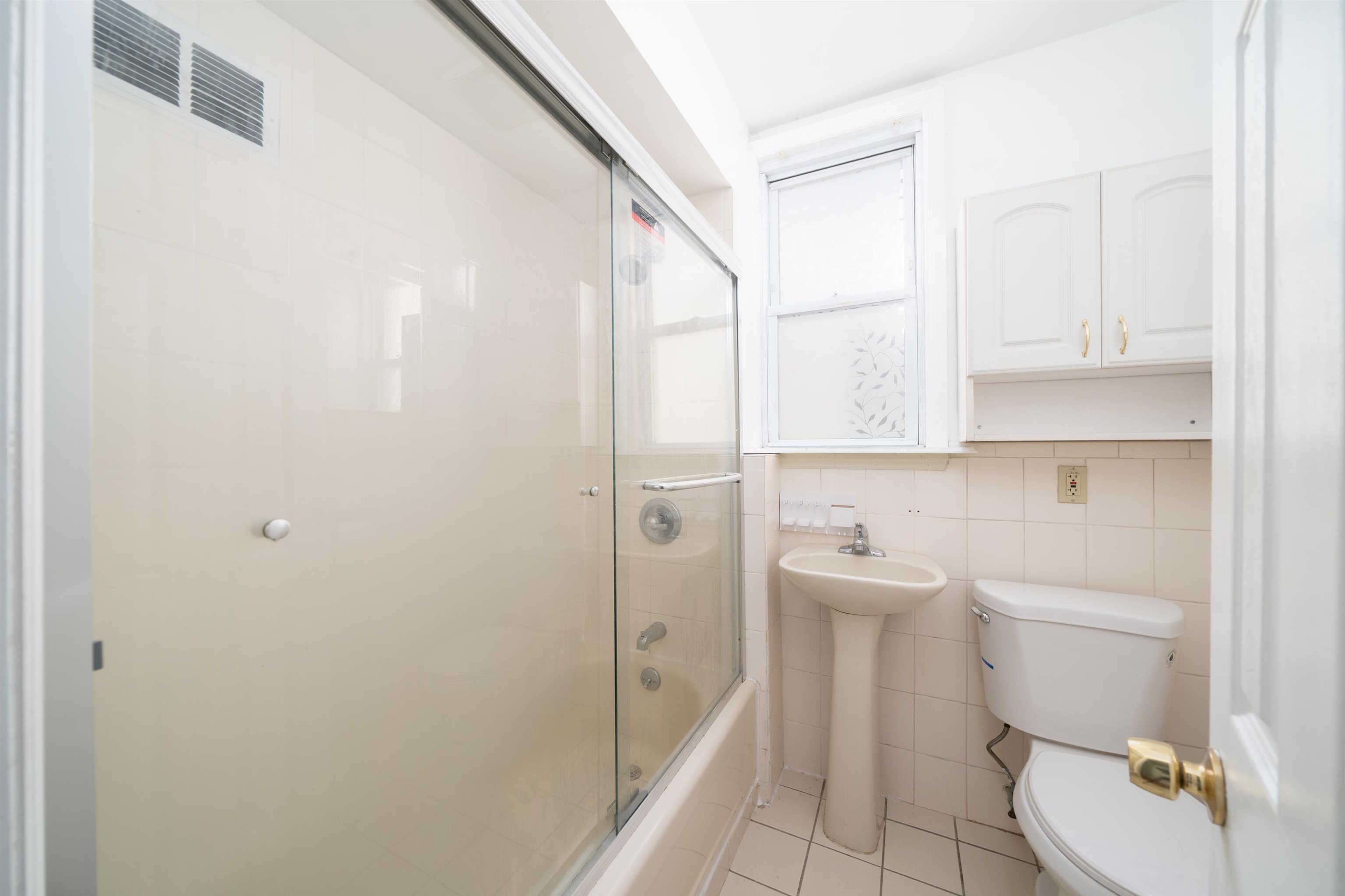 386 VAN NOSTRAND AVE Unit: 2