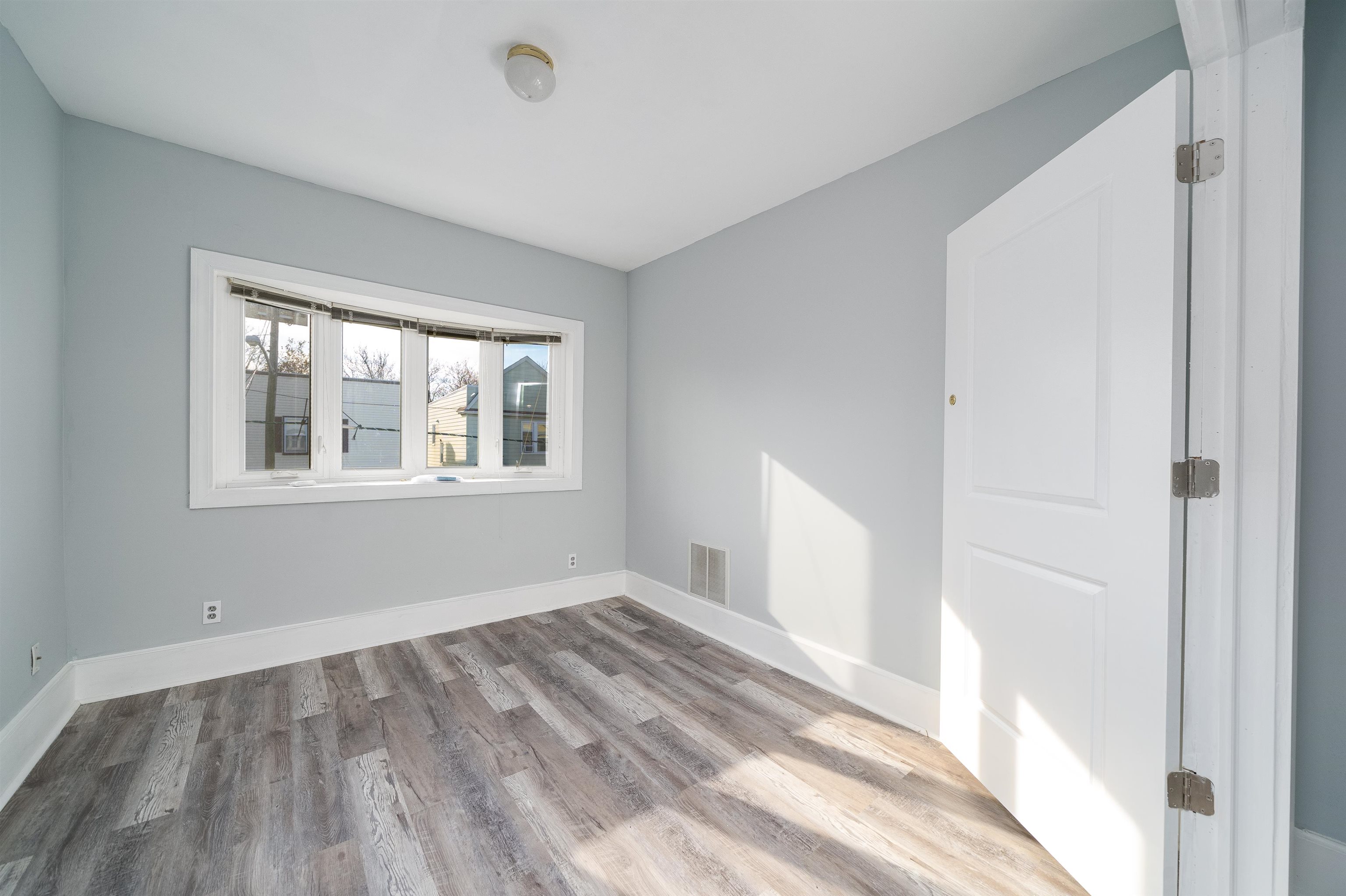 386 VAN NOSTRAND AVE Unit: 2