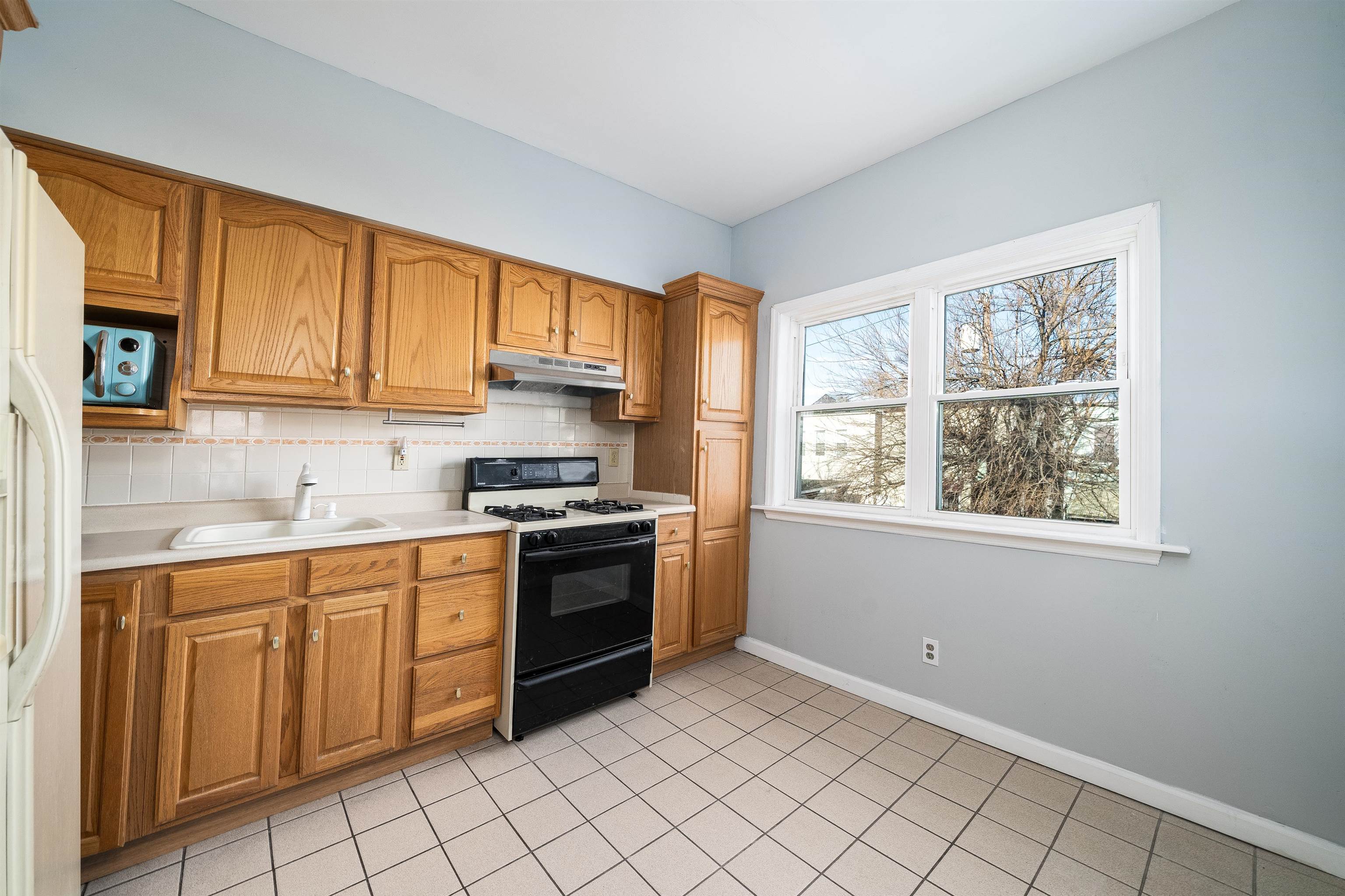 386 VAN NOSTRAND AVE Unit: 2