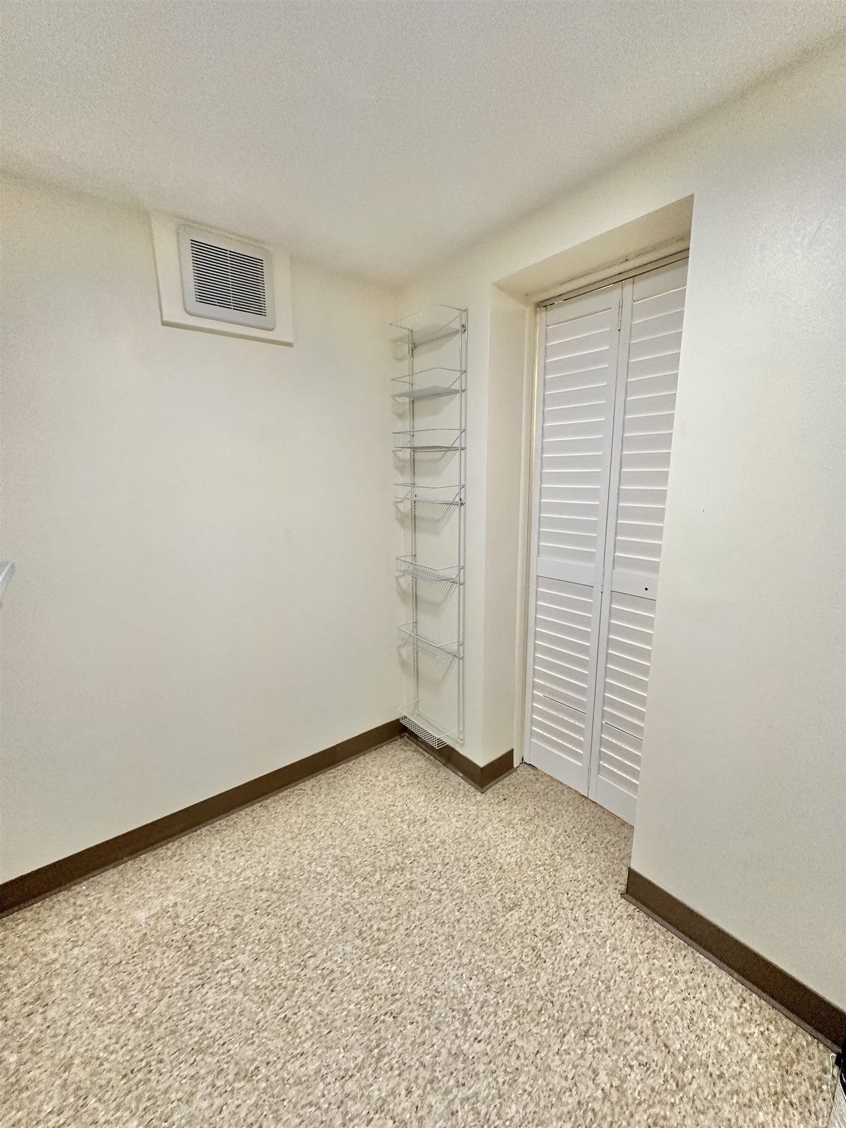 902 WASHINGTON ST Unit: G