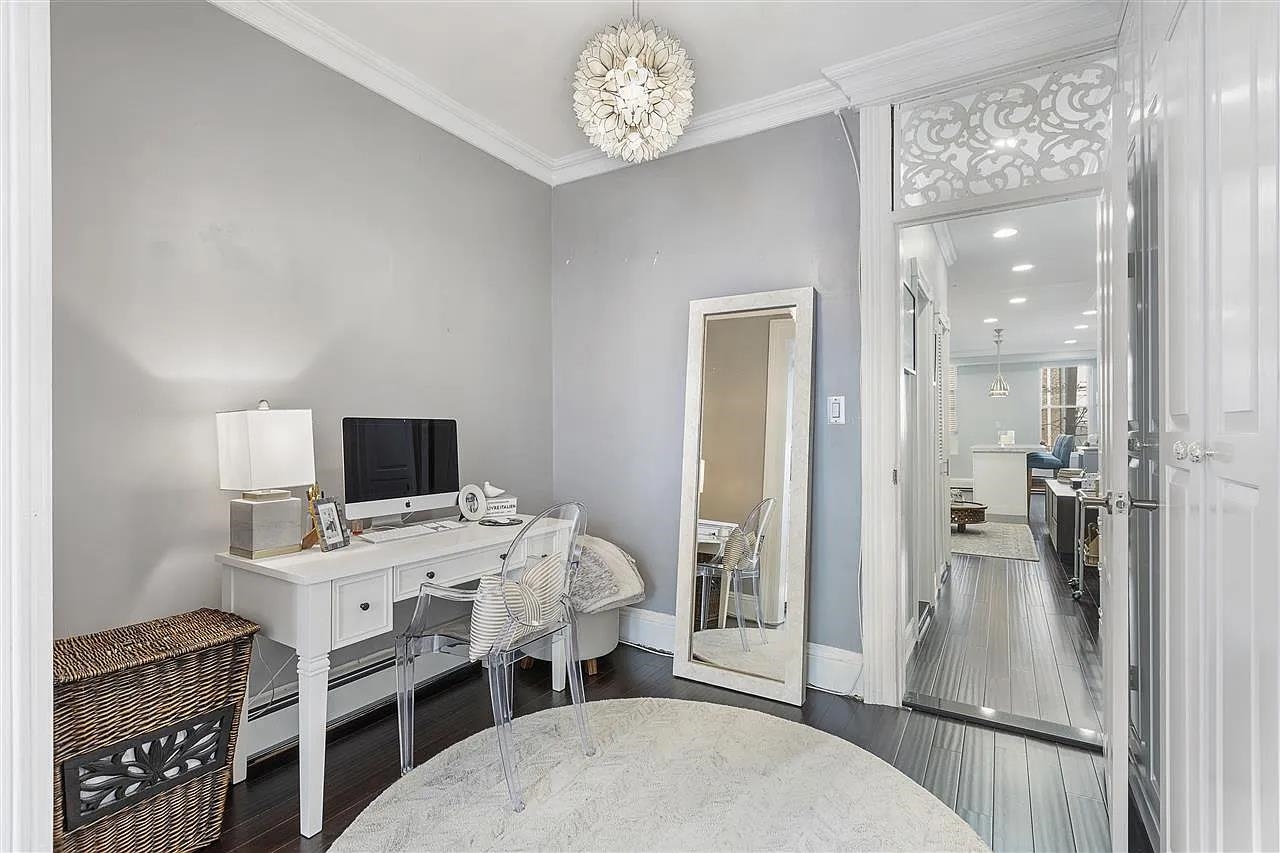 1106 WASHINGTON ST Unit: 2S