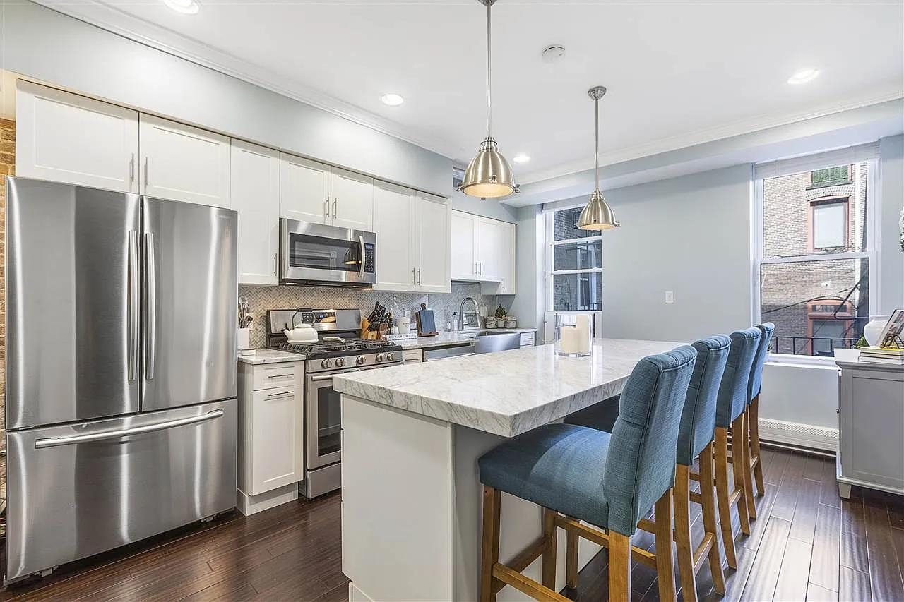 1106 WASHINGTON ST Unit: 2S