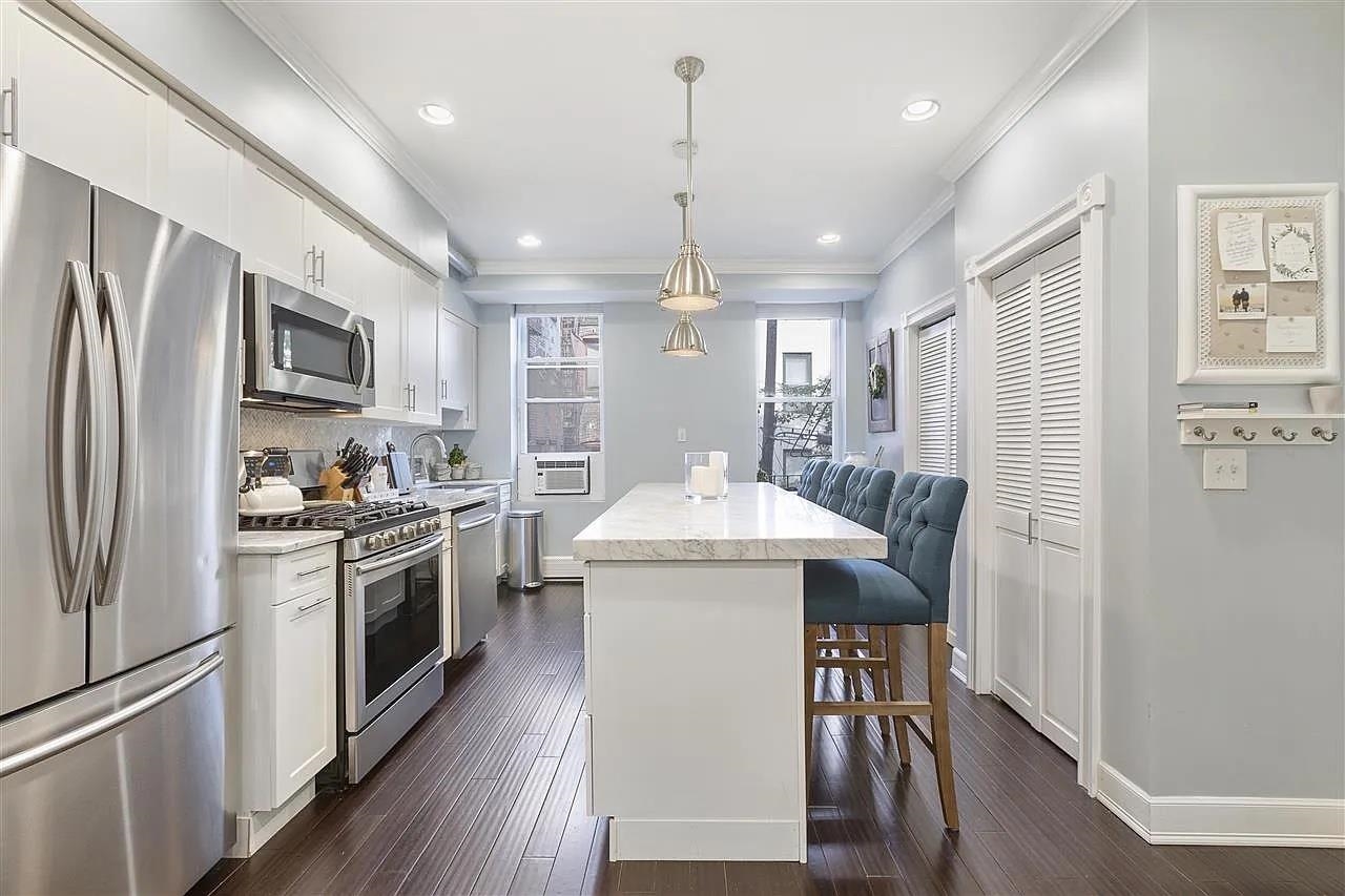 1106 WASHINGTON ST Unit: 2S