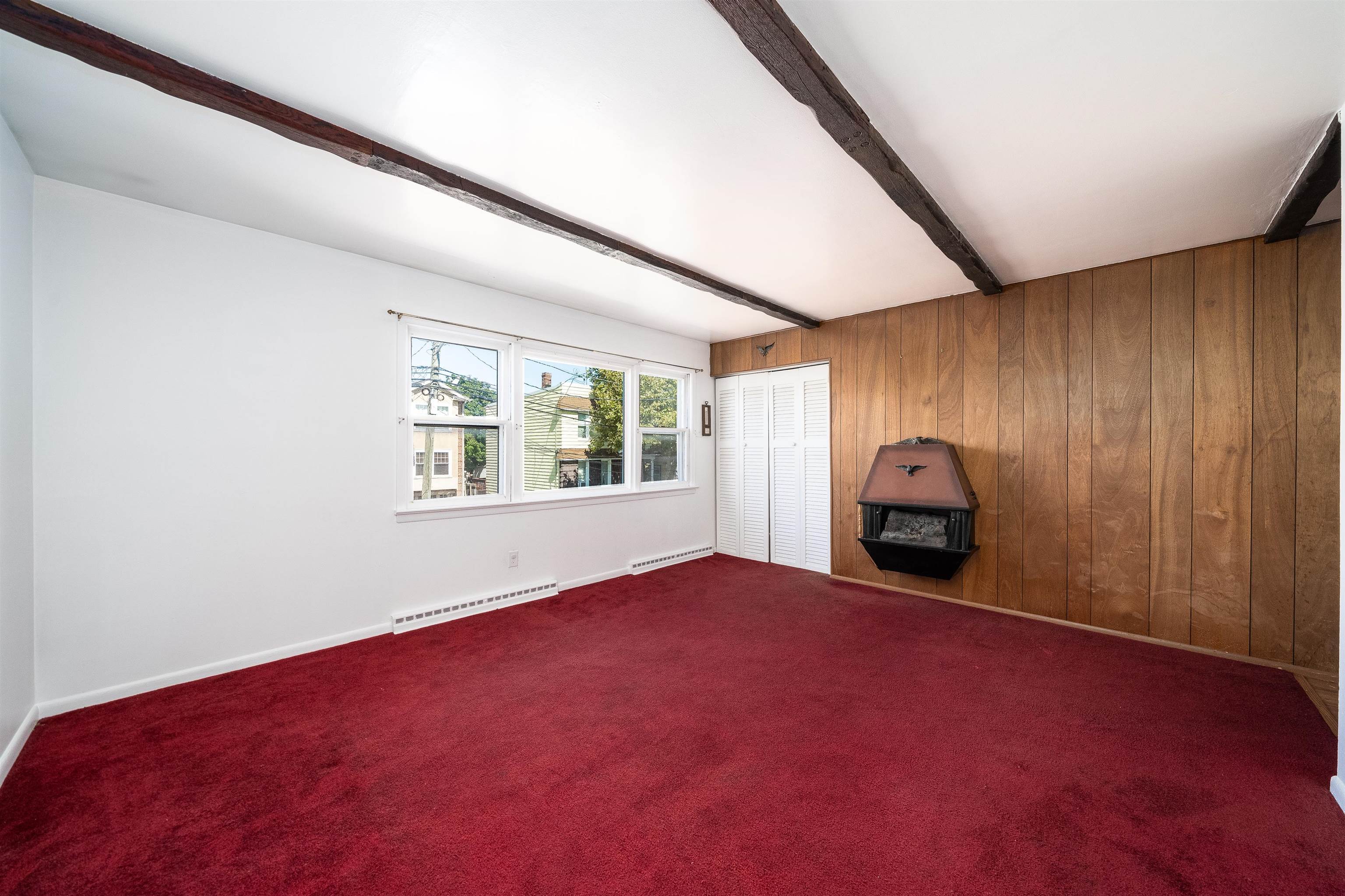 812 1/2 7TH ST Unit: 2