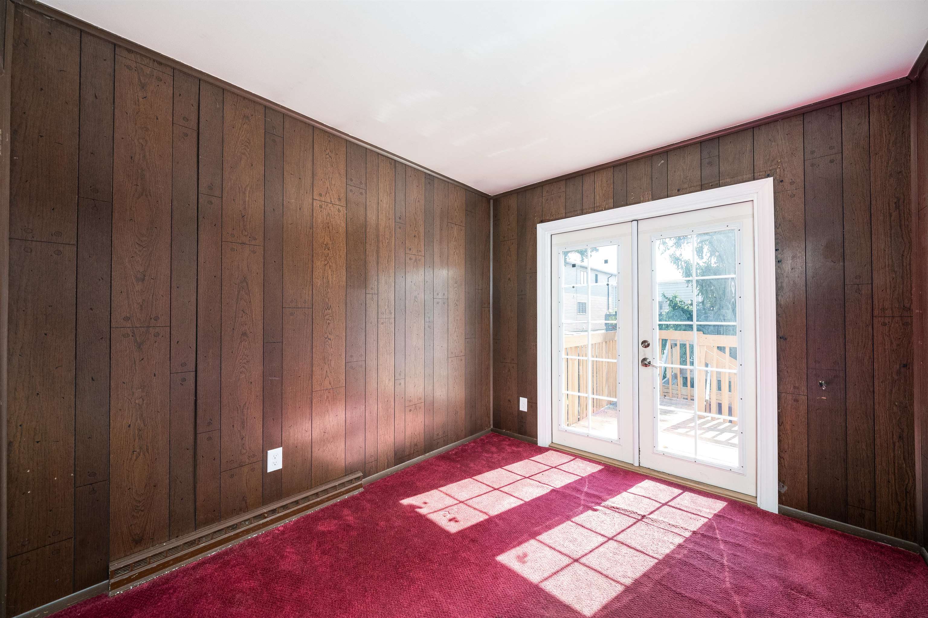 812 1/2 7TH ST Unit: 2