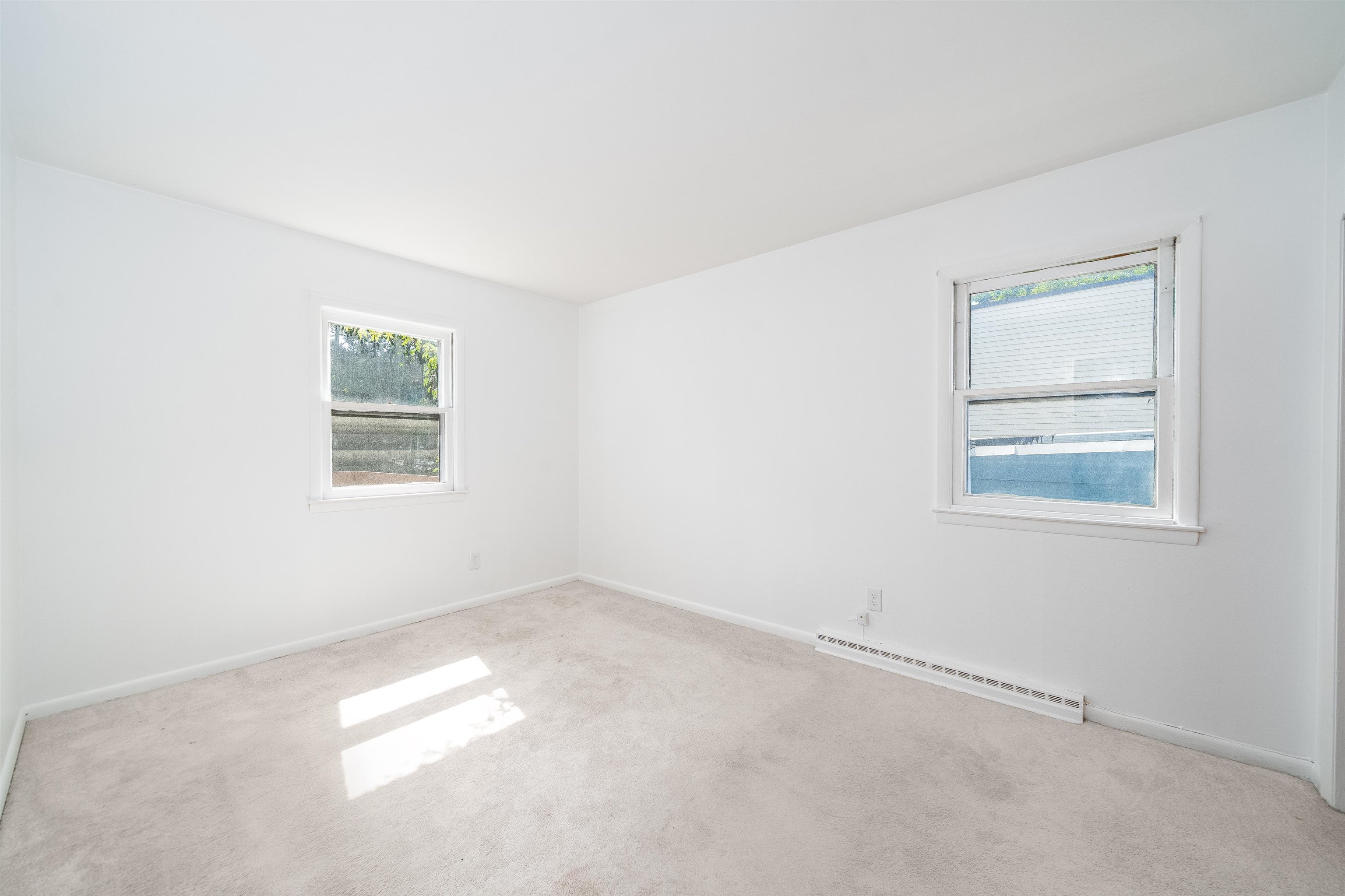 812 1/2 7TH ST Unit: 2