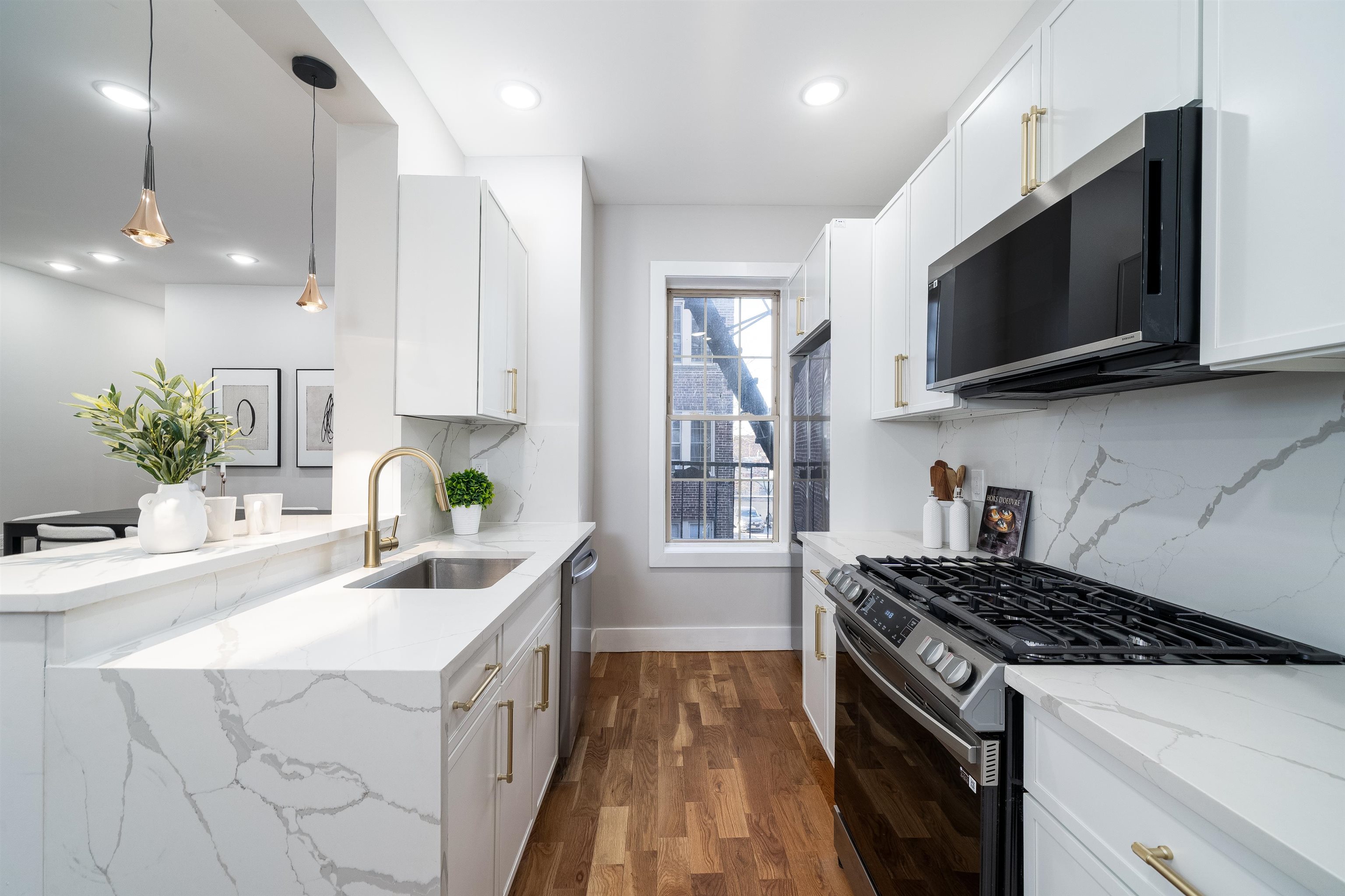 2677 KENNEDY BLVD Unit: 5