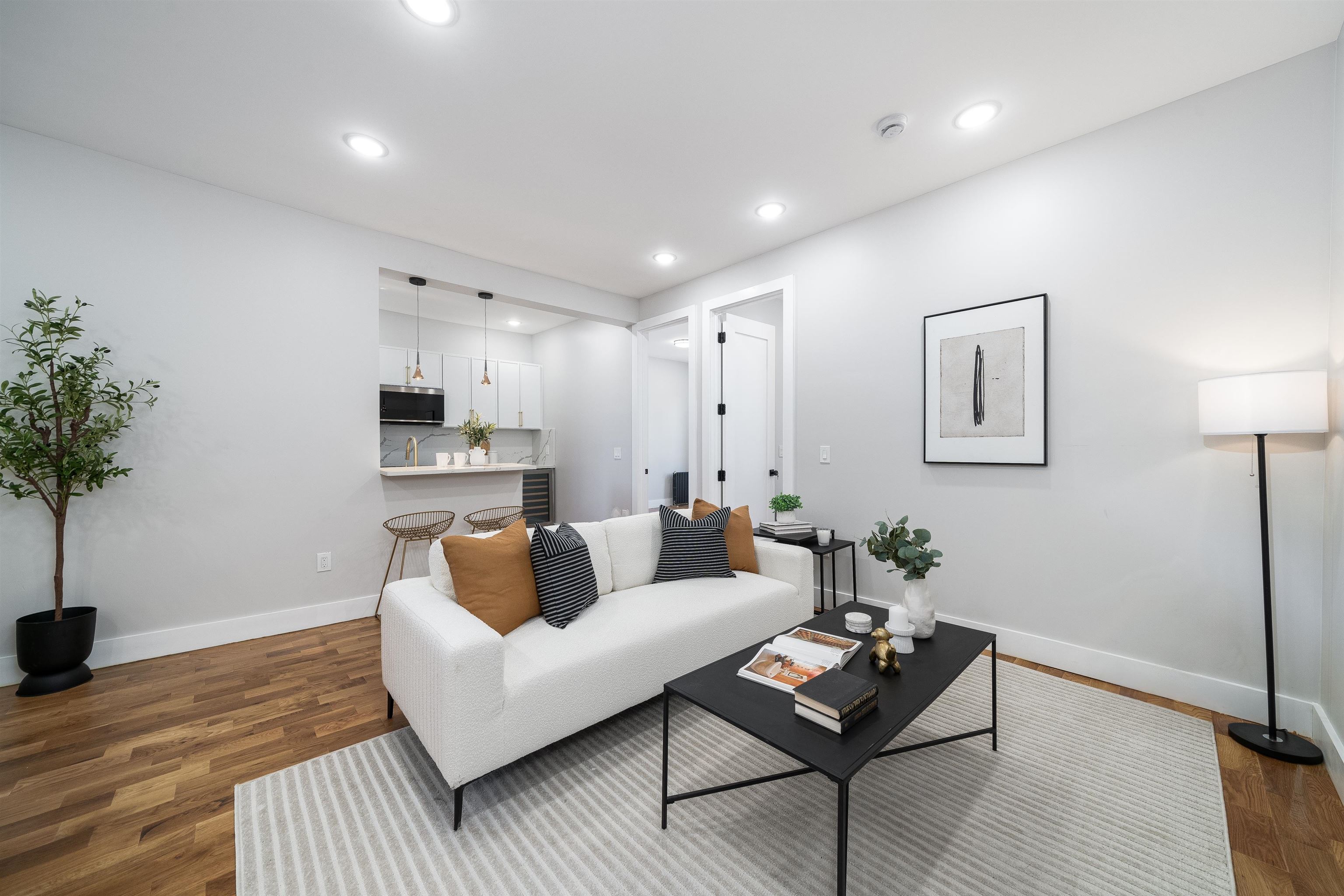 2677 KENNEDY BLVD Unit: 5