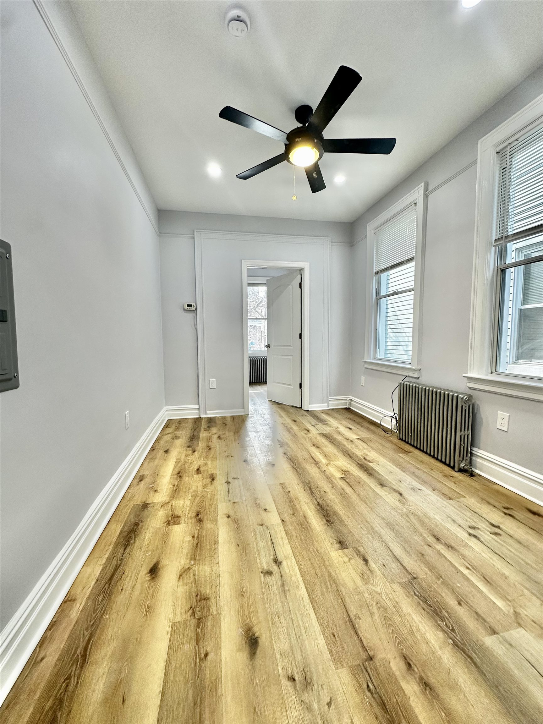 160 VAN NOSTRAND AVE Unit: 1