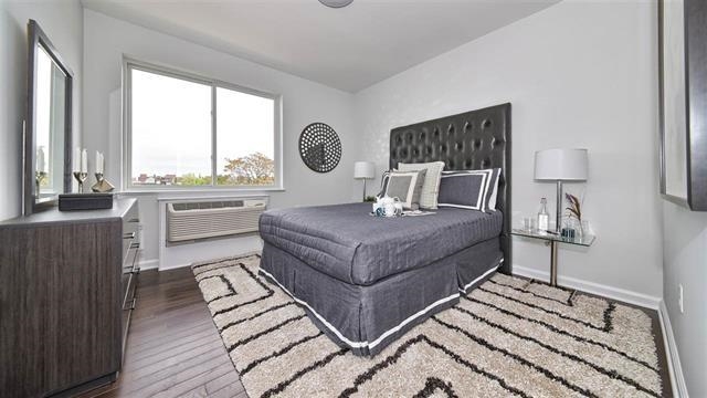 304 BROADWAY Unit: 406