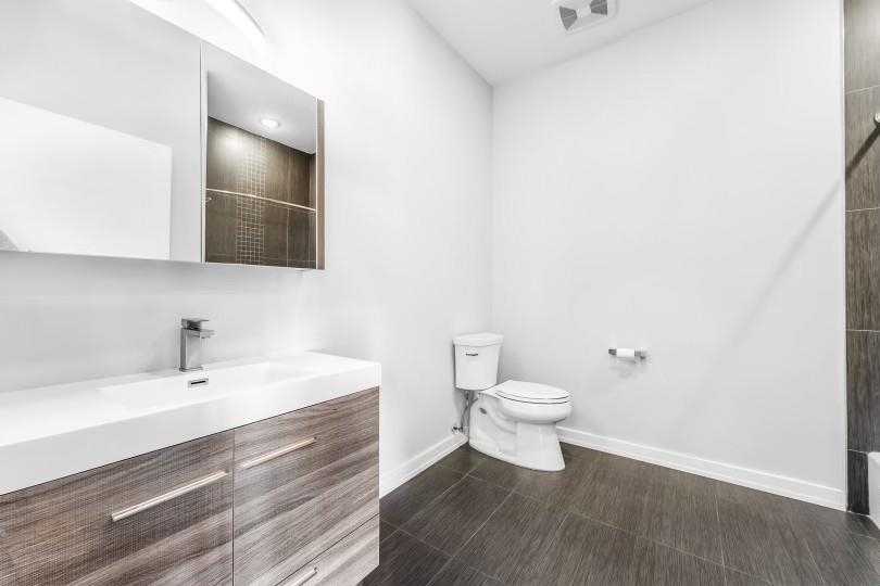 1 FLAGSHIP ST Unit: 522