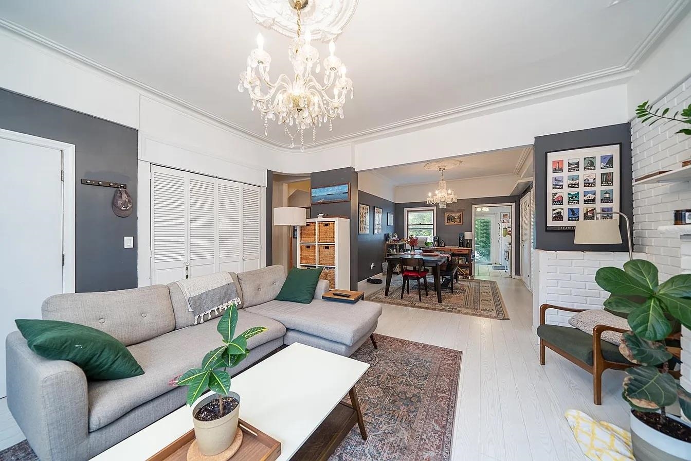 111 WEBSTER AVE Unit: 1