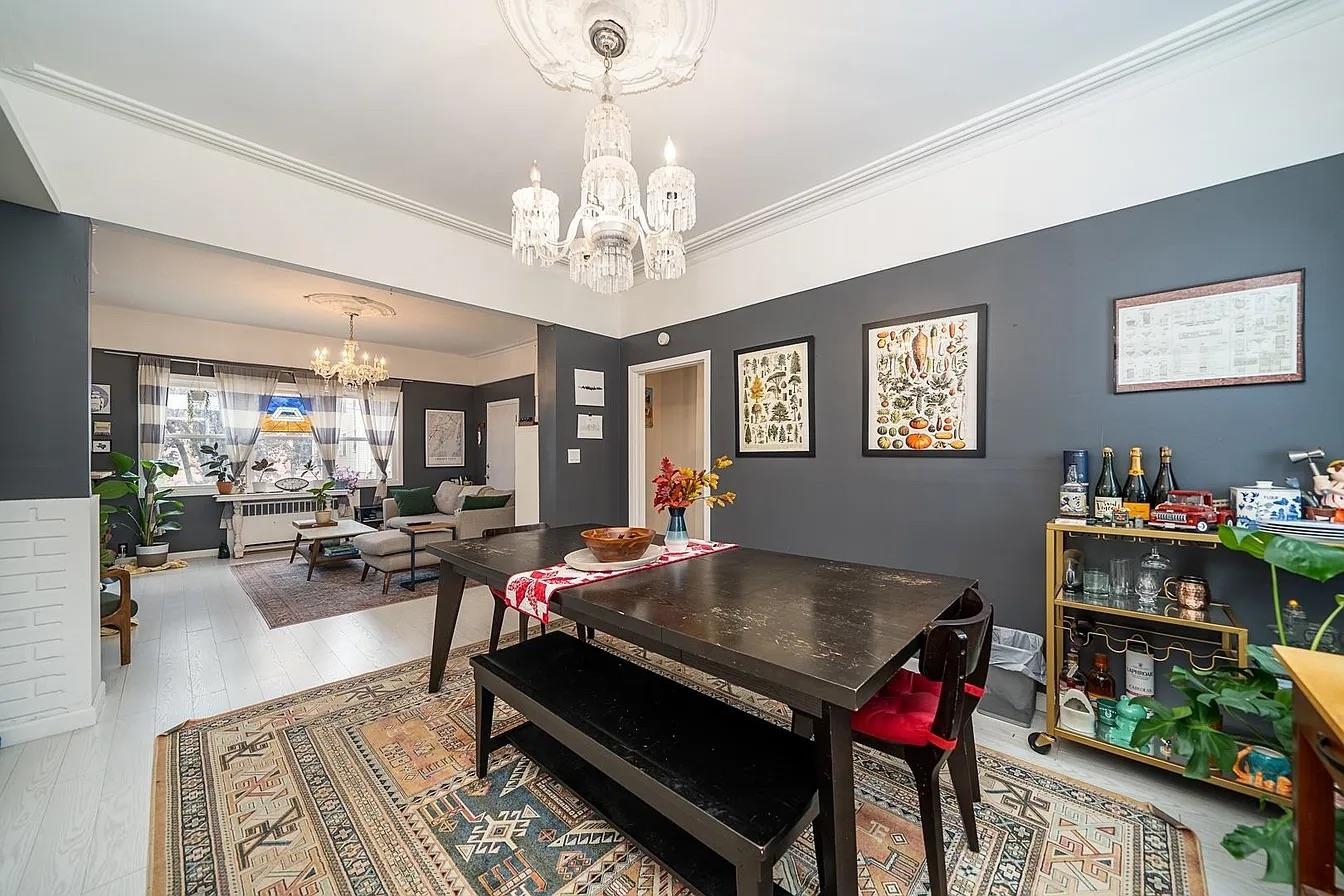 111 WEBSTER AVE Unit: 1