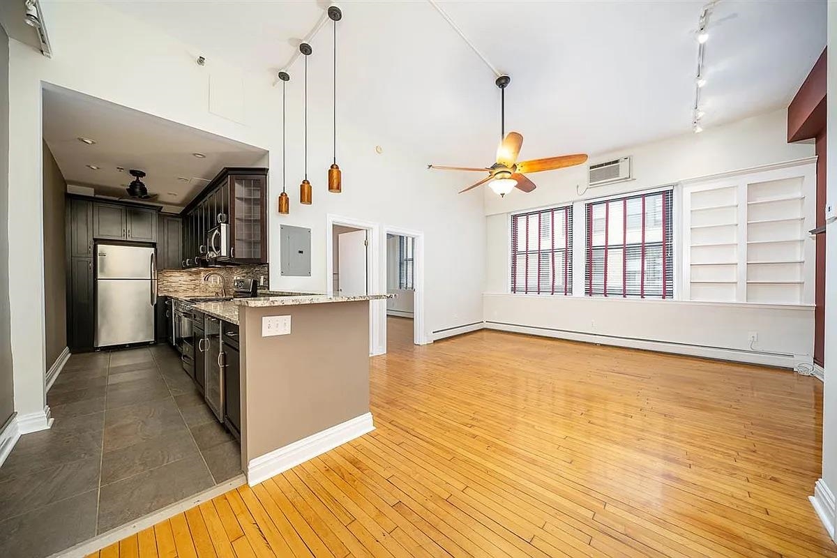 501 ADAMS ST Unit: 3H