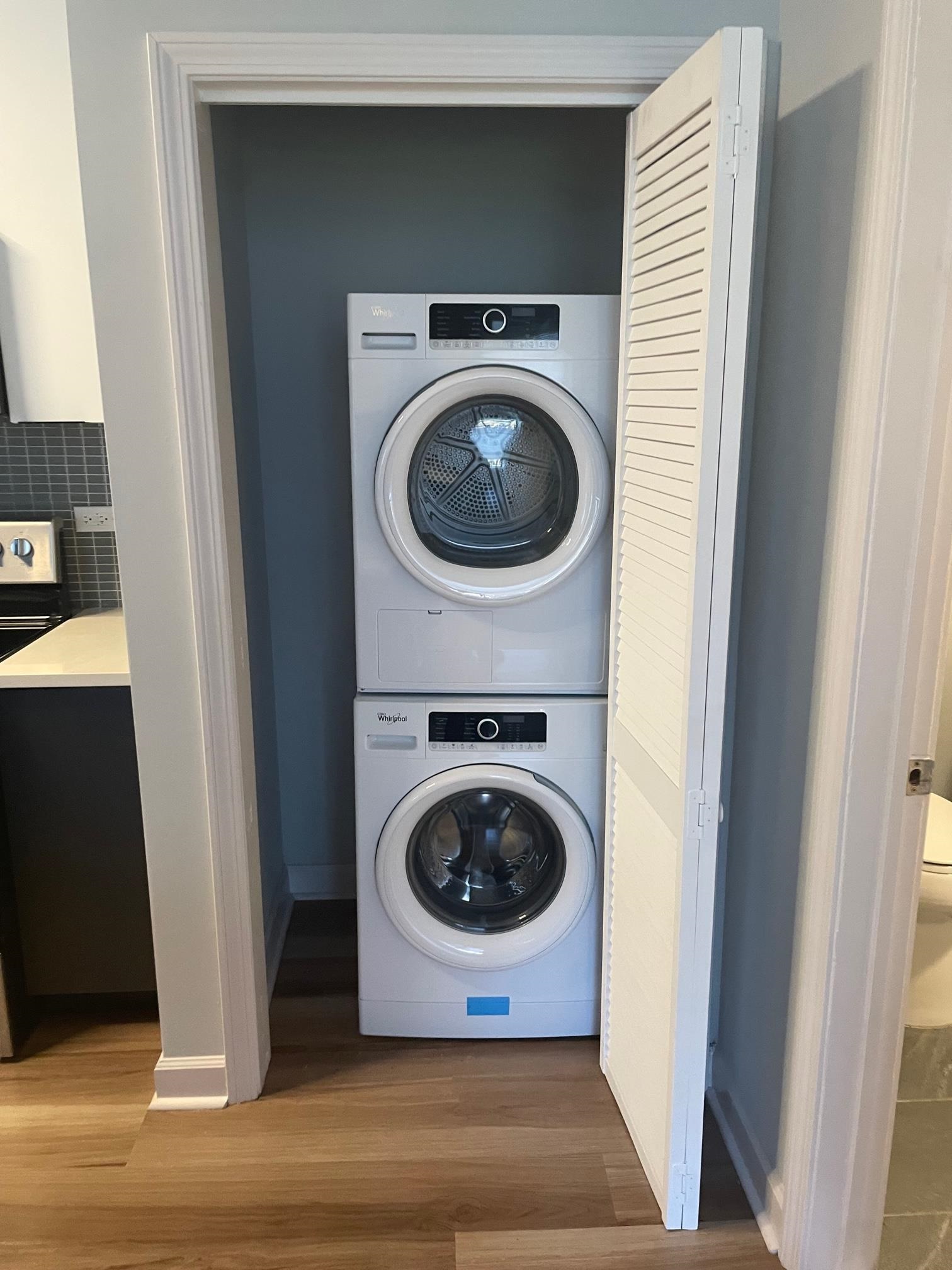 160 LAFAYETTE ST Unit: 52209