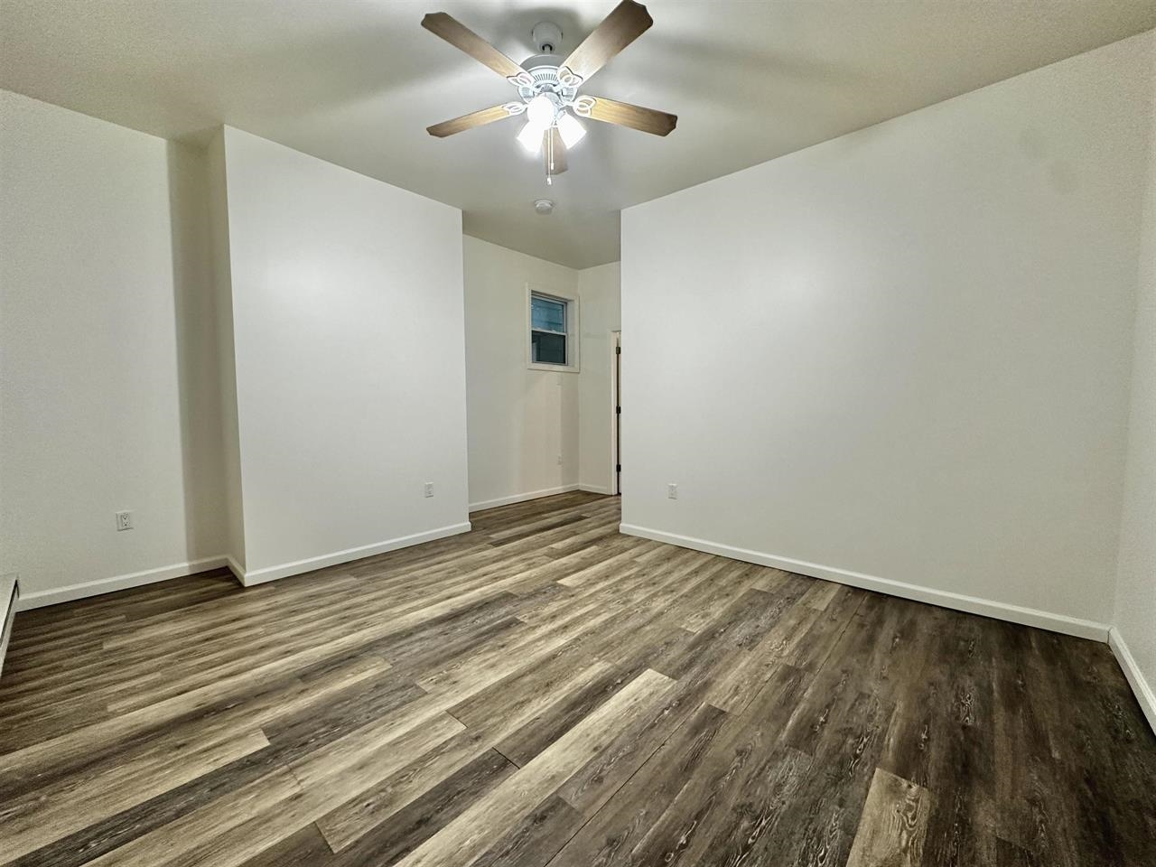 549 PAVONIA AVE Unit: 1 & 2