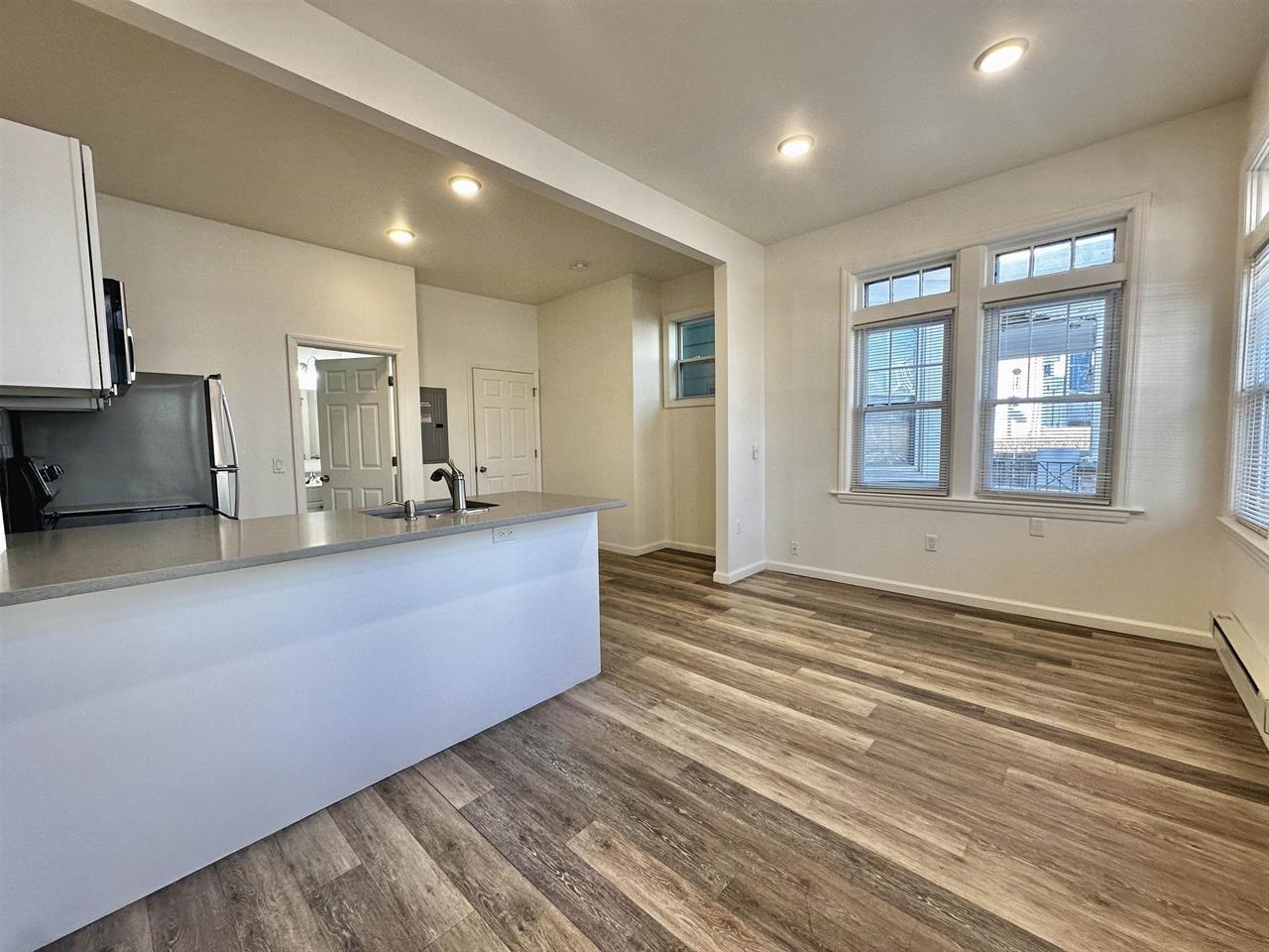 549 PAVONIA AVE Unit: 1 & 2