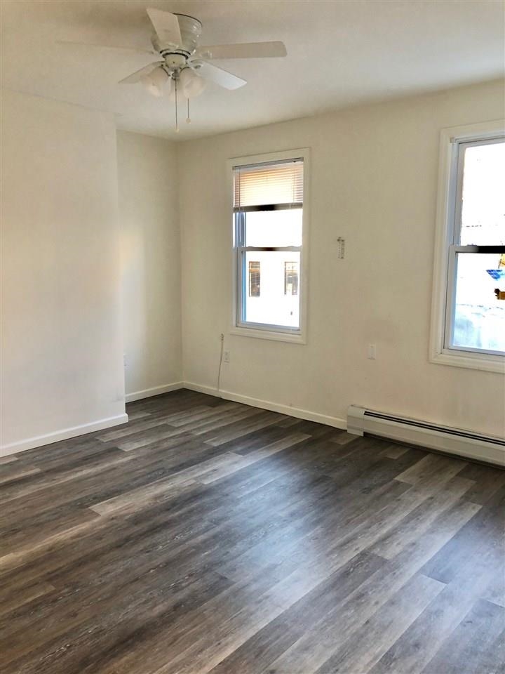549 PAVONIA AVE Unit: 1 & 2
